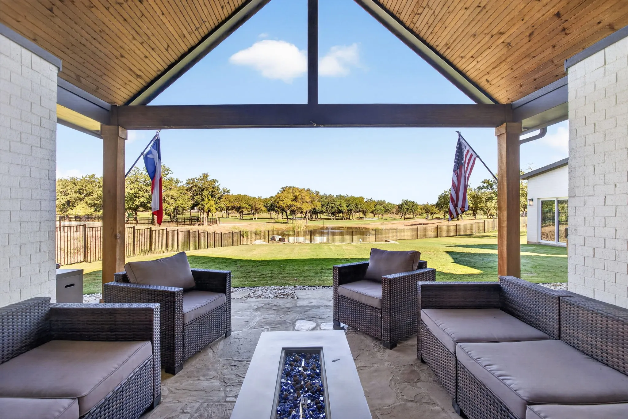 Single Family Residence For Sale in Parker County , 100 Fairway View Court, Lipan, Texas 76462, 4 Bedroom, 4 Bathroom, 4 Garage spaces, 3,105 Sqft, built in 2022, mls#21407150, Real Estate Agent in Lipan, Homes For Sale in Parker county, Homes For Sale in Lipan, Realtor in Lipan Texas, Real Estate Brokerage Independent Realty Texas, Luminita Cordes Realtor