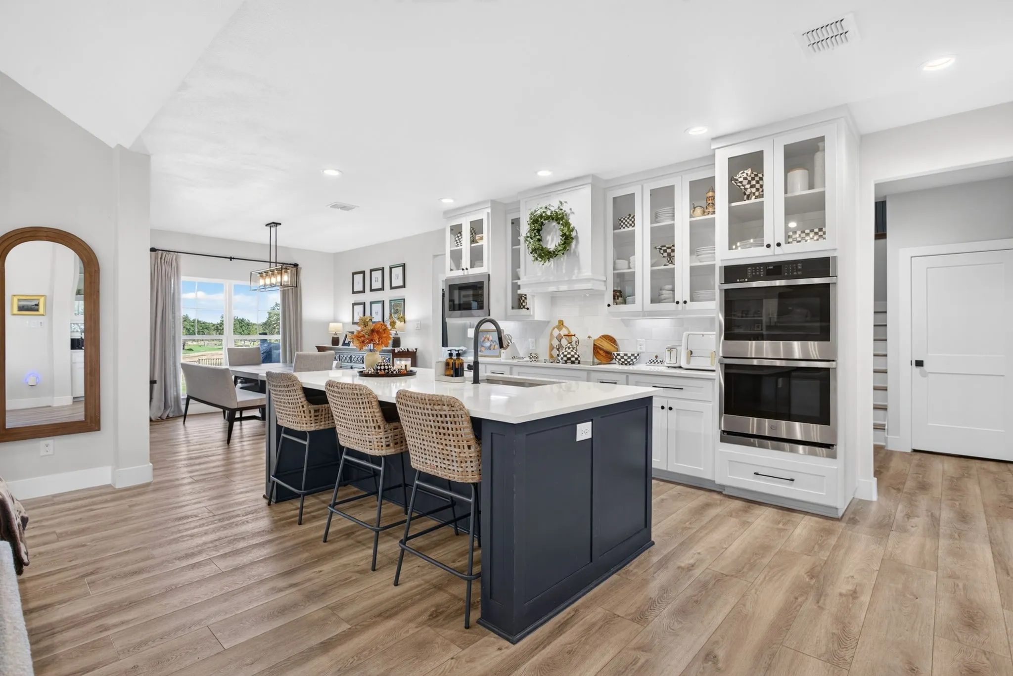 Single Family Residence For Sale in Parker County , 100 Fairway View Court, Lipan, Texas 76462, 4 Bedroom, 4 Bathroom, 4 Garage spaces, 3,105 Sqft, built in 2022, mls#21407150, Real Estate Agent in Lipan, Homes For Sale in Parker county, Homes For Sale in Lipan, Realtor in Lipan Texas, Real Estate Brokerage Independent Realty Texas, Luminita Cordes Realtor