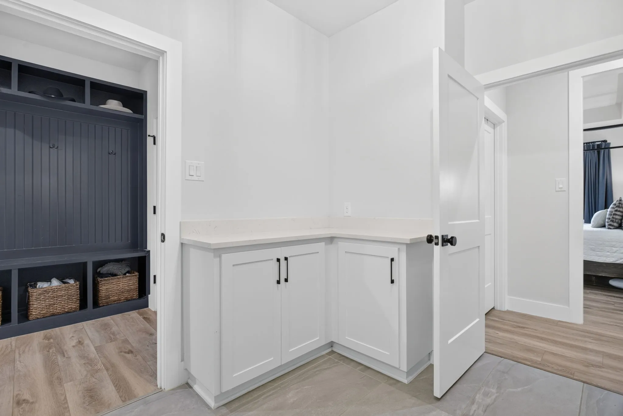 Single Family Residence For Sale in Parker County , 100 Fairway View Court, Lipan, Texas 76462, 4 Bedroom, 4 Bathroom, 4 Garage spaces, 3,105 Sqft, built in 2022, mls#21407150, Real Estate Agent in Lipan, Homes For Sale in Parker county, Homes For Sale in Lipan, Realtor in Lipan Texas, Real Estate Brokerage Independent Realty Texas, Luminita Cordes Realtor