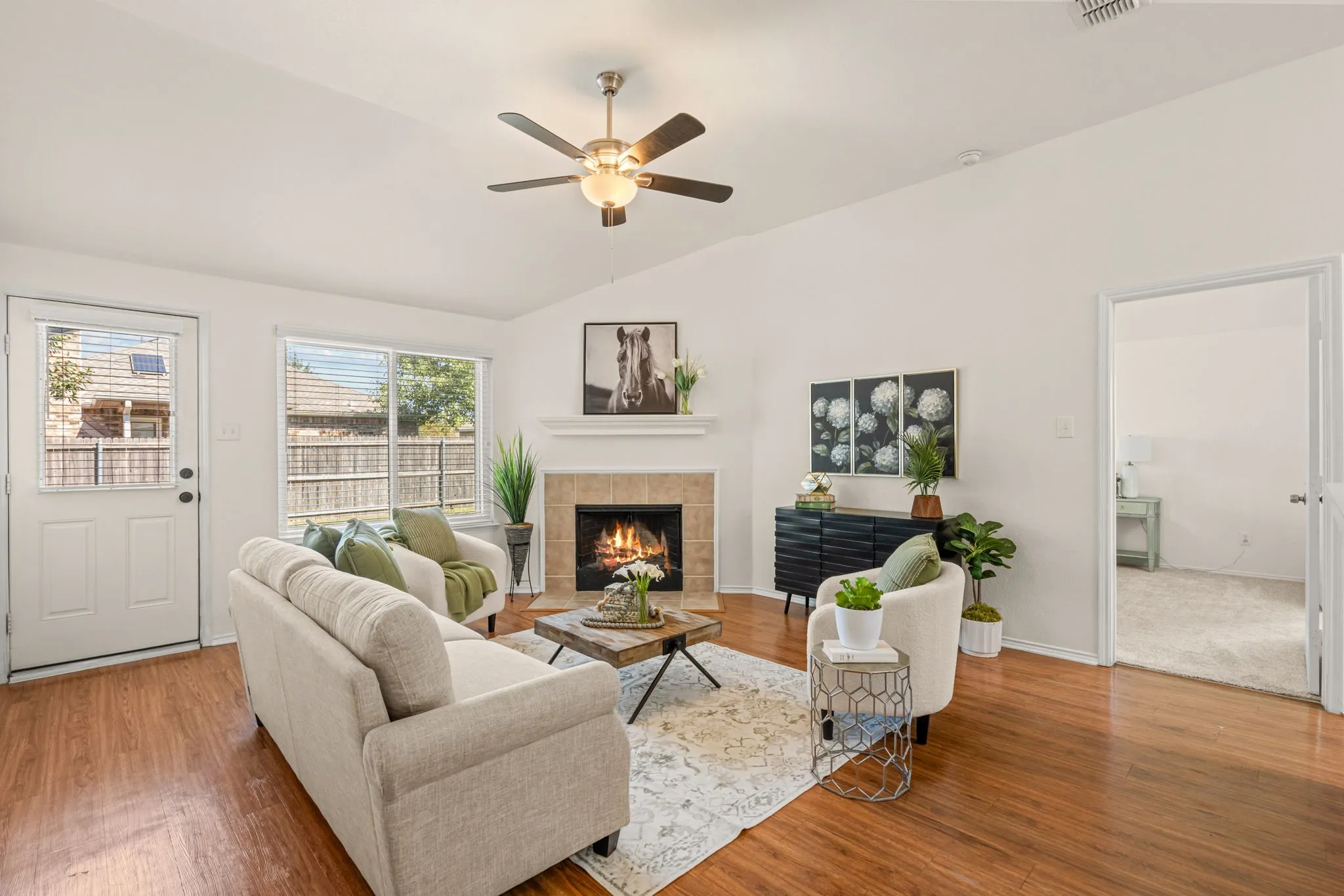 Single Family Residence For Sale in Denton County , 1608 Morin Drive, Denton, Texas 76207, 3 Bedroom, 2 Bathroom, 2 Garage spaces, 1,532 Sqft, built in 2004, mls#21365371, Real Estate Agent in Denton, Homes For Sale in Denton county, Homes For Sale in Denton, Realtor in Denton Texas, Real Estate Brokerage Independent Realty Texas, Luminita Cordes Realtor