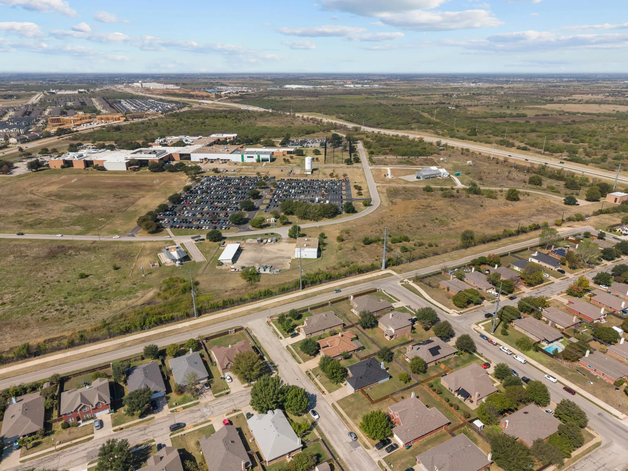 Single Family Residence For Sale in Denton County , 1608 Morin Drive, Denton, Texas 76207, 3 Bedroom, 2 Bathroom, 2 Garage spaces, 1,532 Sqft, built in 2004, mls#21365371, Real Estate Agent in Denton, Homes For Sale in Denton county, Homes For Sale in Denton, Realtor in Denton Texas, Real Estate Brokerage Independent Realty Texas, Luminita Cordes Realtor