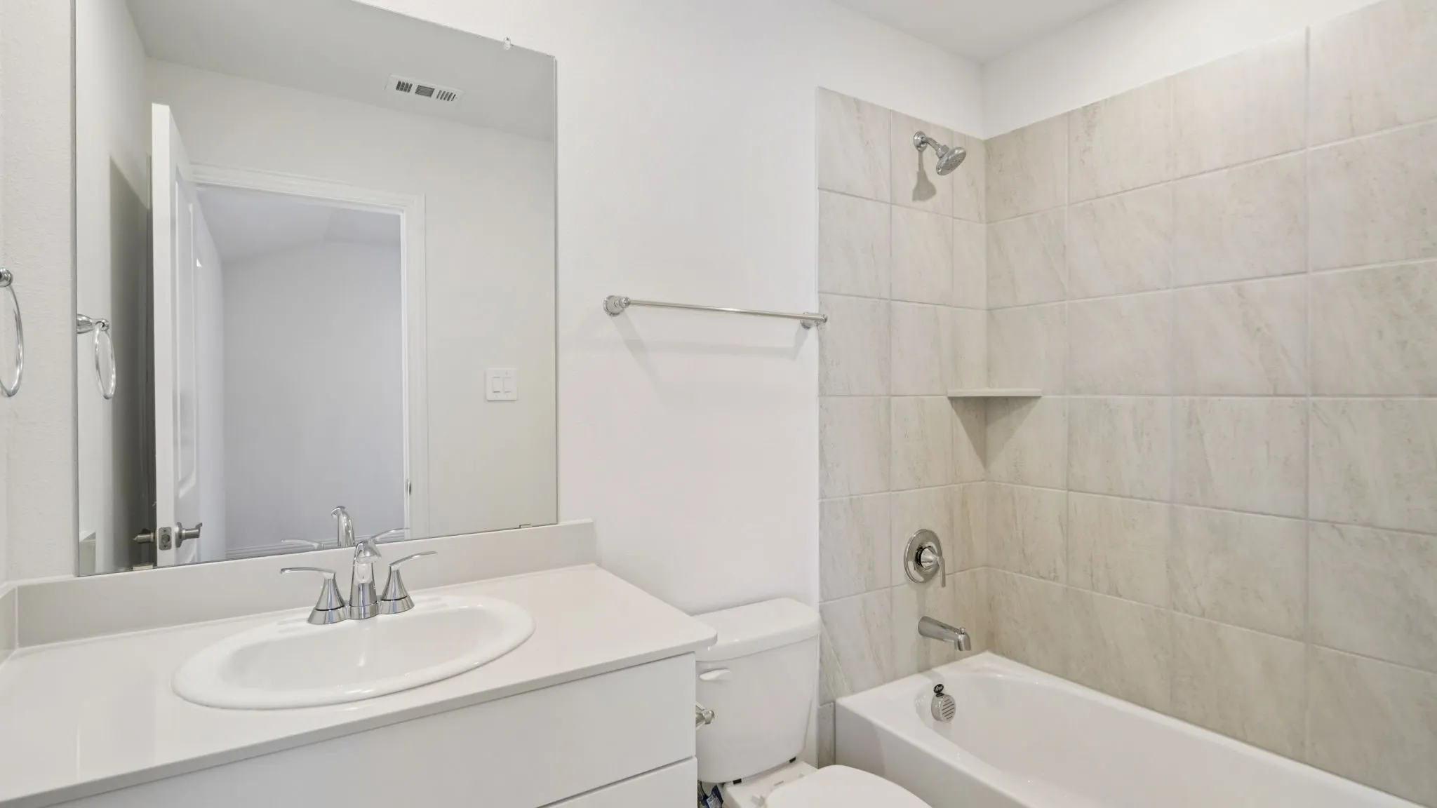 Photo is not of the actual home, but is an inspirational photo of builder’s model home and may depict options, furnishings, and/or decorator features that are not included.