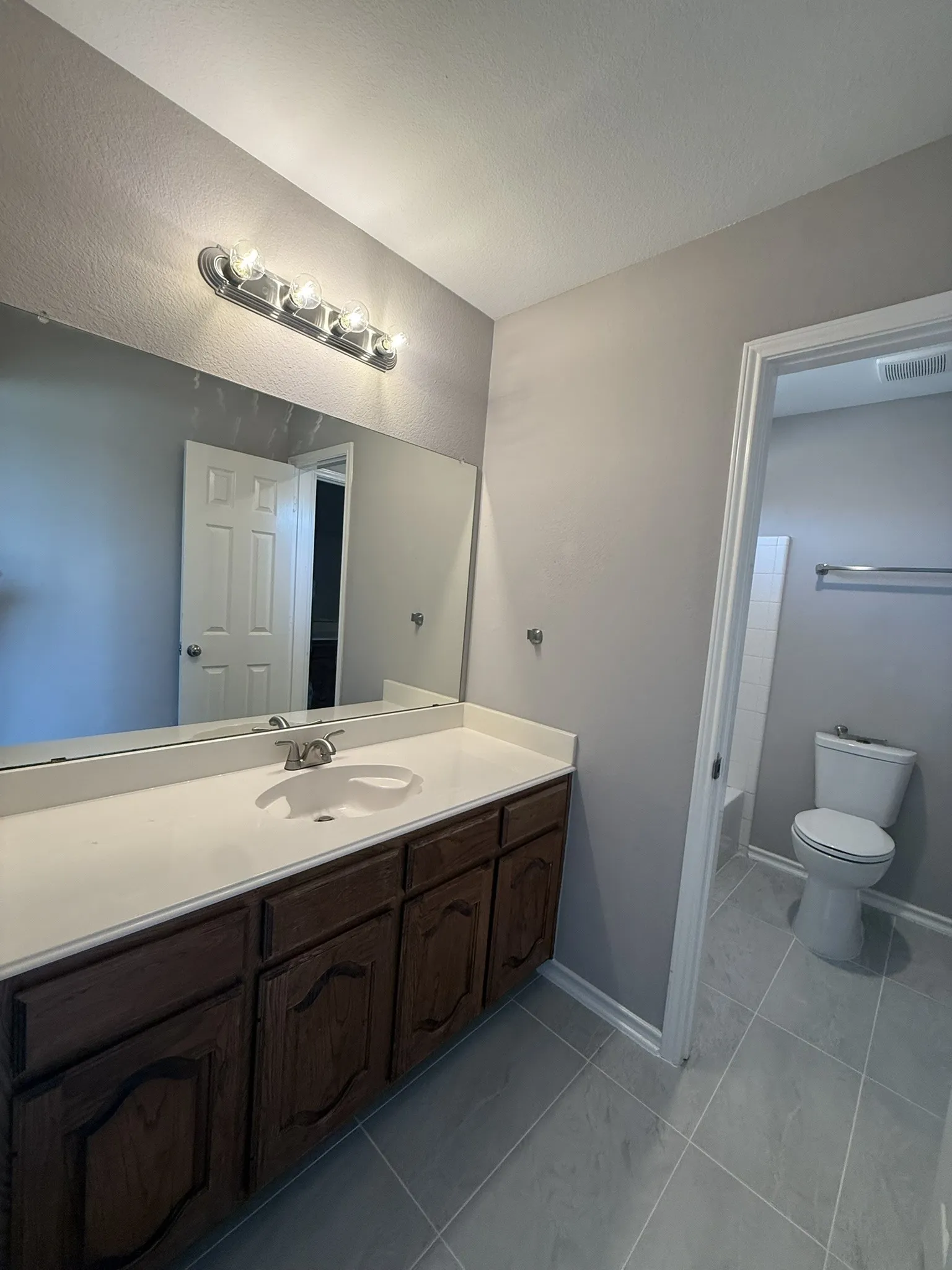 Single Family Residence For Rent in Denton County , 1220 Resaca Drive, Frisco, Texas 75033, 5 Bedroom, 4 Bathroom, 2 Garage spaces, 3,057 Sqft, built in 2003, mls#21407260, Real Estate Agent in Frisco, Homes For Rent in Denton county, Homes For Rent in Frisco, Realtor in Frisco Texas, Real Estate Brokerage Independent Realty Texas, Luminita Cordes Realtor