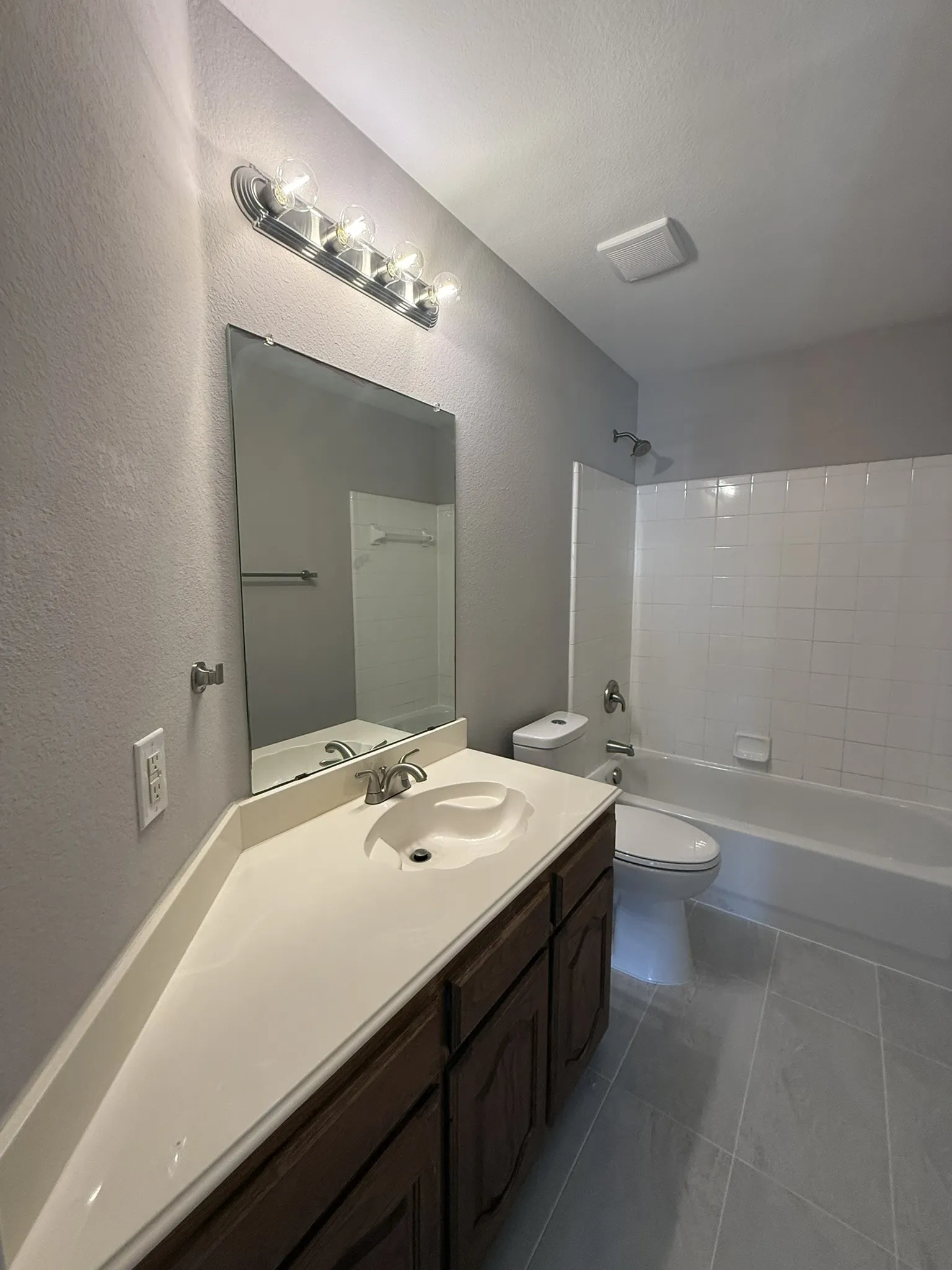 Single Family Residence For Rent in Denton County , 1220 Resaca Drive, Frisco, Texas 75033, 5 Bedroom, 4 Bathroom, 2 Garage spaces, 3,057 Sqft, built in 2003, mls#21407260, Real Estate Agent in Frisco, Homes For Rent in Denton county, Homes For Rent in Frisco, Realtor in Frisco Texas, Real Estate Brokerage Independent Realty Texas, Luminita Cordes Realtor