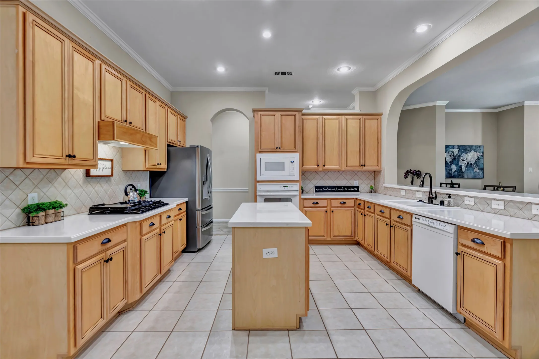 Gas cook top and Tons of storage!