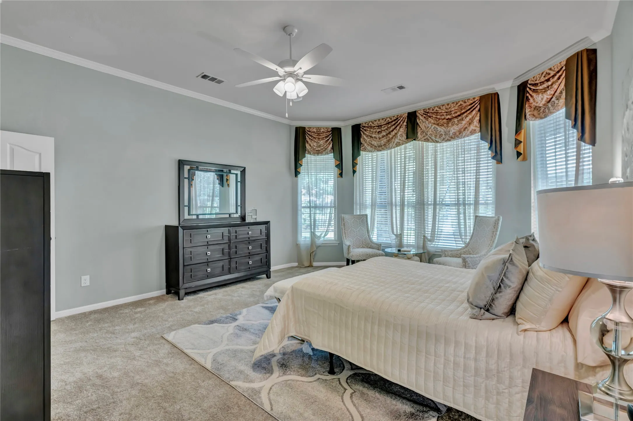 Single Family Residence For Sale in Tarrant County , 1302 Rosebriar Lane, Mansfield, Texas 76063, 3 Bedroom, 2 Bathroom, 3 Garage spaces, 2,441 Sqft, built in 2002, mls#21401155, Real Estate Agent in Mansfield, Homes For Sale in Tarrant county, Homes For Sale in Mansfield, Realtor in Mansfield Texas, Real Estate Brokerage Independent Realty Texas, Luminita Cordes Realtor