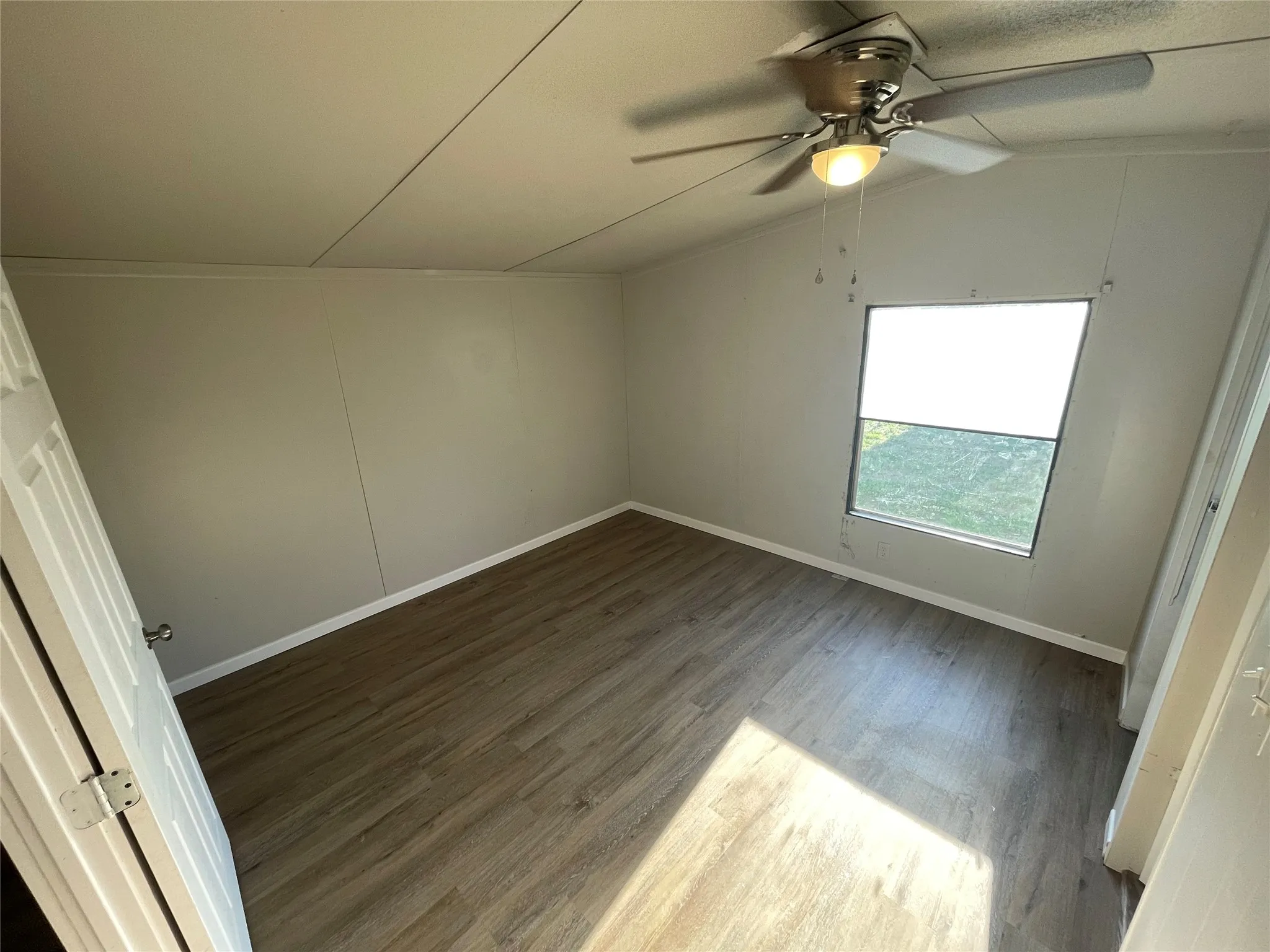 Mobile Home For Rent in Taylor County , 2901 Fm 604, Lawn, Texas 79530, 3 Bedroom, 2 Bathroom, Garage spaces, 1,080 Sqft, built in 1987, mls#21407262, Real Estate Agent in Lawn, Homes For Rent in Taylor county, Homes For Rent in Lawn, Realtor in Lawn Texas, Real Estate Brokerage Independent Realty Texas, Luminita Cordes Realtor