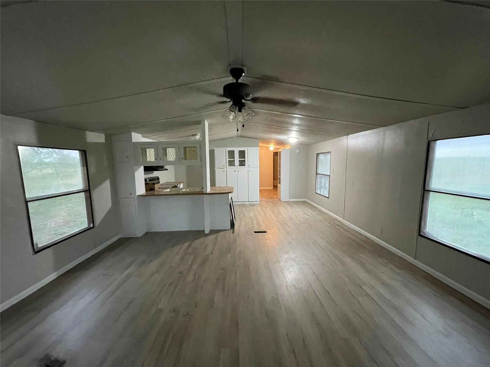 Mobile Home For Rent in Taylor County , 2901 Fm 604, Lawn, Texas 79530, 3 Bedroom, 2 Bathroom, Garage spaces, 1,080 Sqft, built in 1987, mls#21407262, Real Estate Agent in Lawn, Homes For Rent in Taylor county, Homes For Rent in Lawn, Realtor in Lawn Texas, Real Estate Brokerage Independent Realty Texas, Luminita Cordes Realtor
