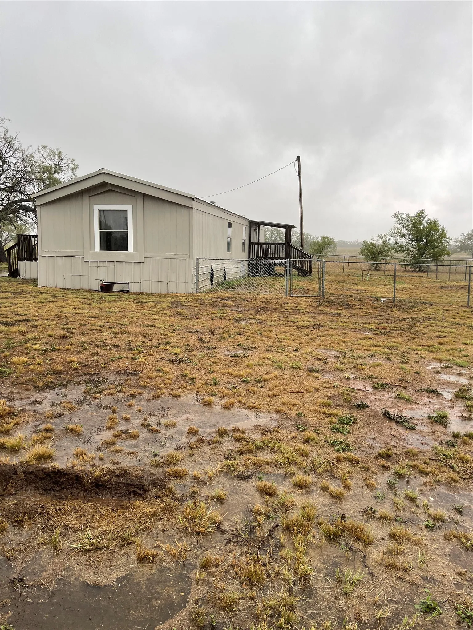 Mobile Home For Rent in Taylor County , 2901 Fm 604, Lawn, Texas 79530, 3 Bedroom, 2 Bathroom, Garage spaces, 1,080 Sqft, built in 1987, mls#21407262, Real Estate Agent in Lawn, Homes For Rent in Taylor county, Homes For Rent in Lawn, Realtor in Lawn Texas, Real Estate Brokerage Independent Realty Texas, Luminita Cordes Realtor