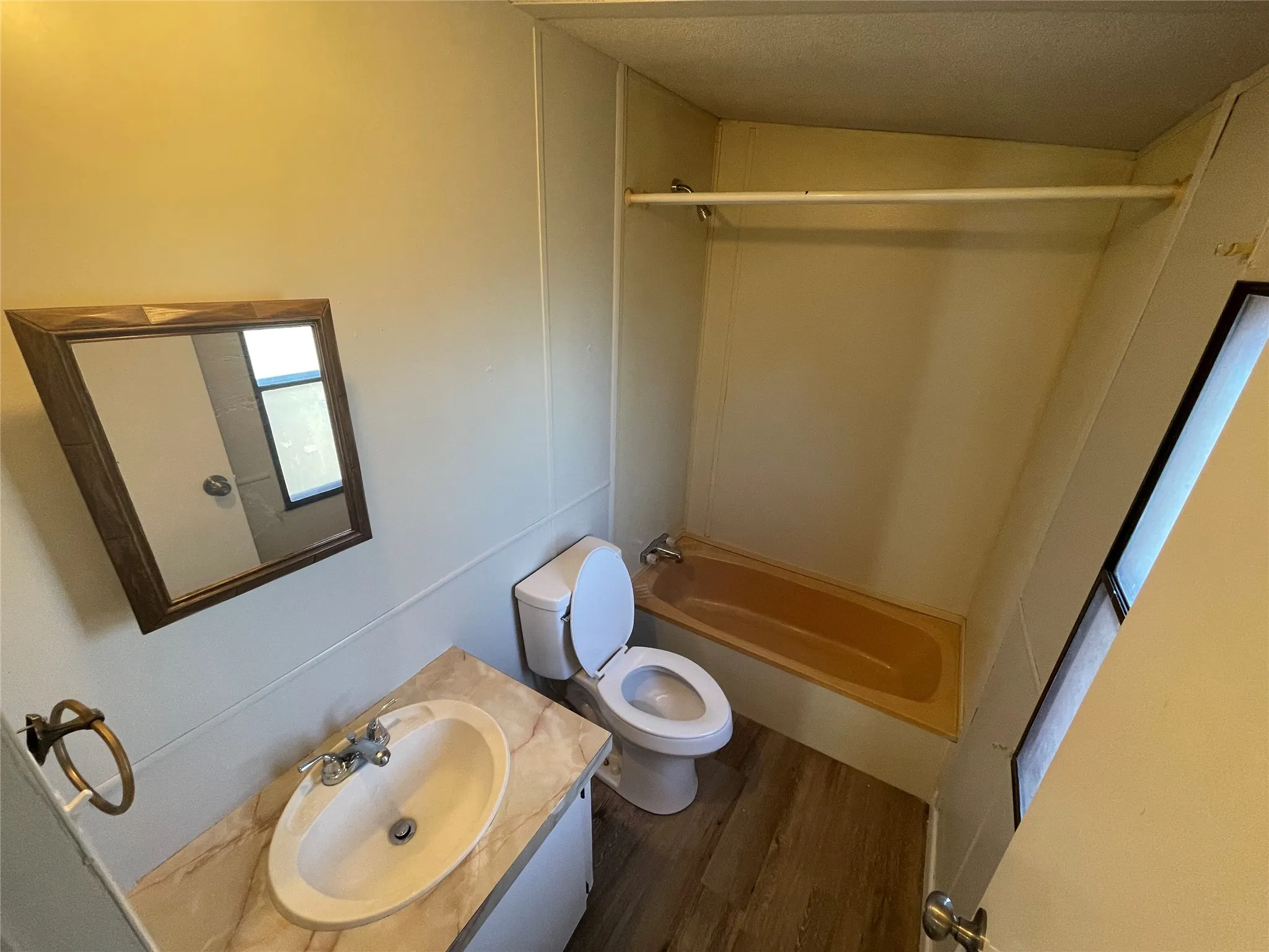 Mobile Home For Rent in Taylor County , 2901 Fm 604, Lawn, Texas 79530, 3 Bedroom, 2 Bathroom, Garage spaces, 1,080 Sqft, built in 1987, mls#21407262, Real Estate Agent in Lawn, Homes For Rent in Taylor county, Homes For Rent in Lawn, Realtor in Lawn Texas, Real Estate Brokerage Independent Realty Texas, Luminita Cordes Realtor