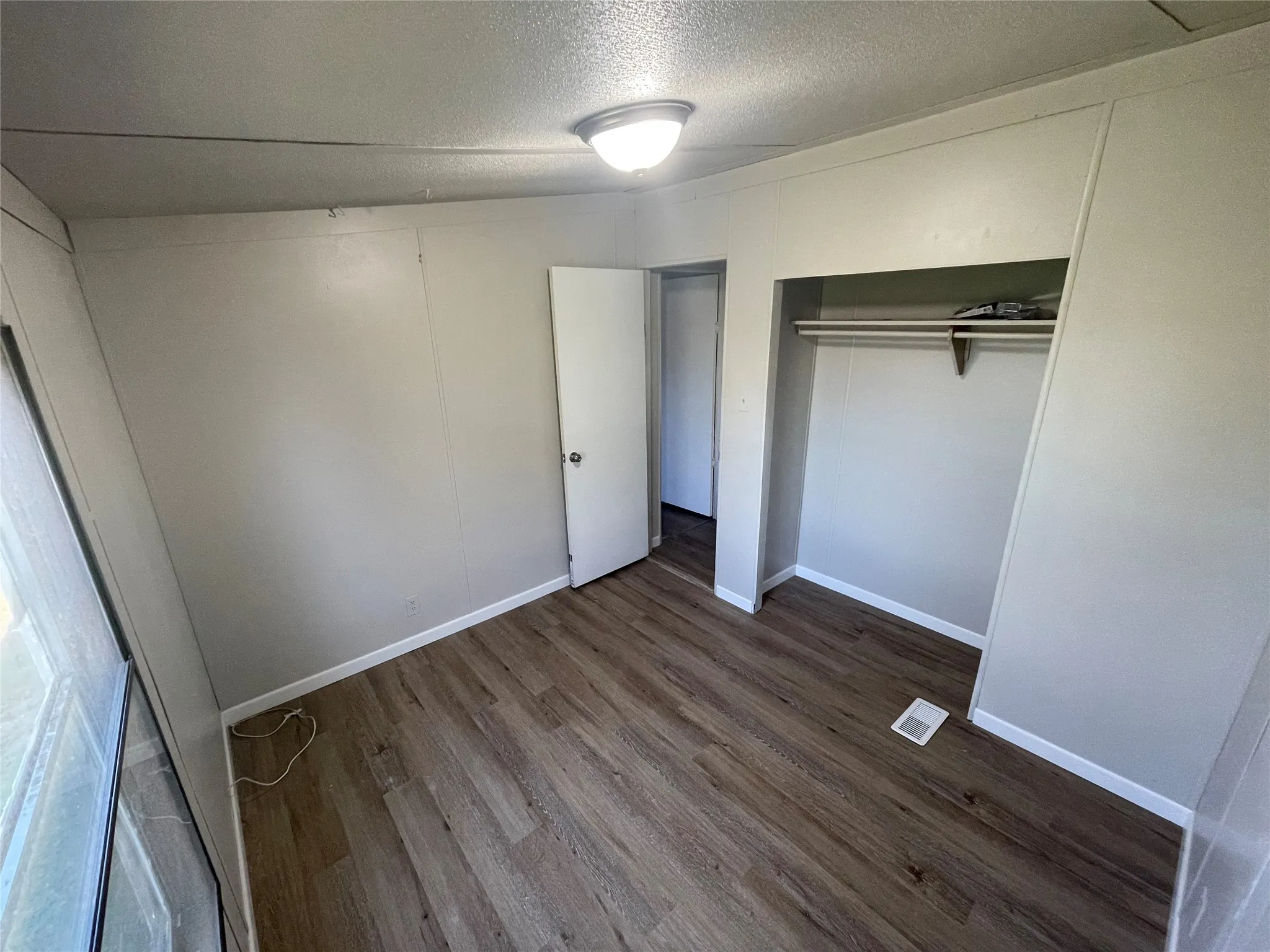 Mobile Home For Rent in Taylor County , 2901 Fm 604, Lawn, Texas 79530, 3 Bedroom, 2 Bathroom, Garage spaces, 1,080 Sqft, built in 1987, mls#21407262, Real Estate Agent in Lawn, Homes For Rent in Taylor county, Homes For Rent in Lawn, Realtor in Lawn Texas, Real Estate Brokerage Independent Realty Texas, Luminita Cordes Realtor