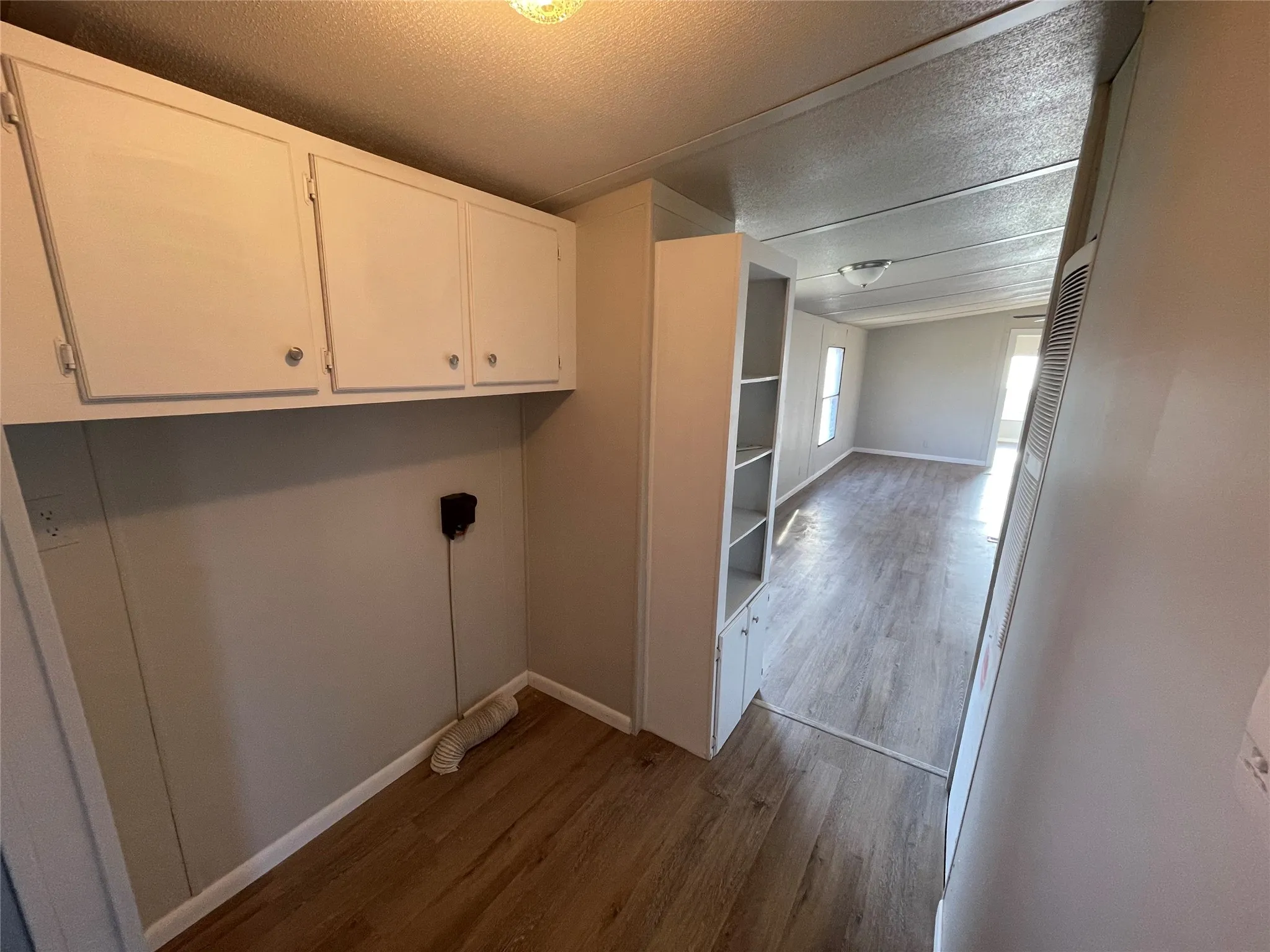 Mobile Home For Rent in Taylor County , 2901 Fm 604, Lawn, Texas 79530, 3 Bedroom, 2 Bathroom, Garage spaces, 1,080 Sqft, built in 1987, mls#21407262, Real Estate Agent in Lawn, Homes For Rent in Taylor county, Homes For Rent in Lawn, Realtor in Lawn Texas, Real Estate Brokerage Independent Realty Texas, Luminita Cordes Realtor