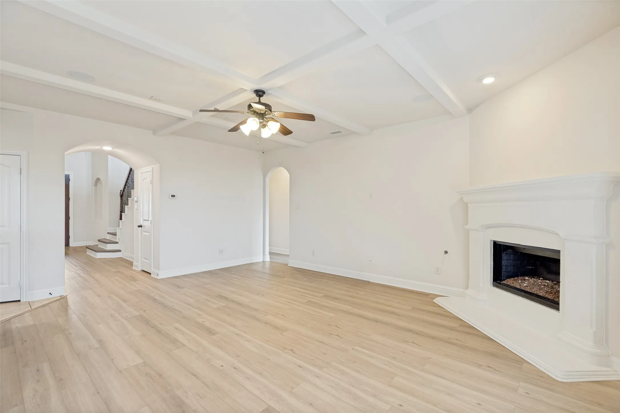 Single Family Residence For Rent in Denton County , 1100 Brendan Drive, Little Elm, Texas 75068, 4 Bedroom, 4 Bathroom, 2 Garage spaces, 2,921 Sqft, built in 2010, mls#21406855, Real Estate Agent in Little Elm, Homes For Rent in Denton county, Homes For Rent in Little Elm, Realtor in Little Elm Texas, Real Estate Brokerage Independent Realty Texas, Luminita Cordes Realtor
