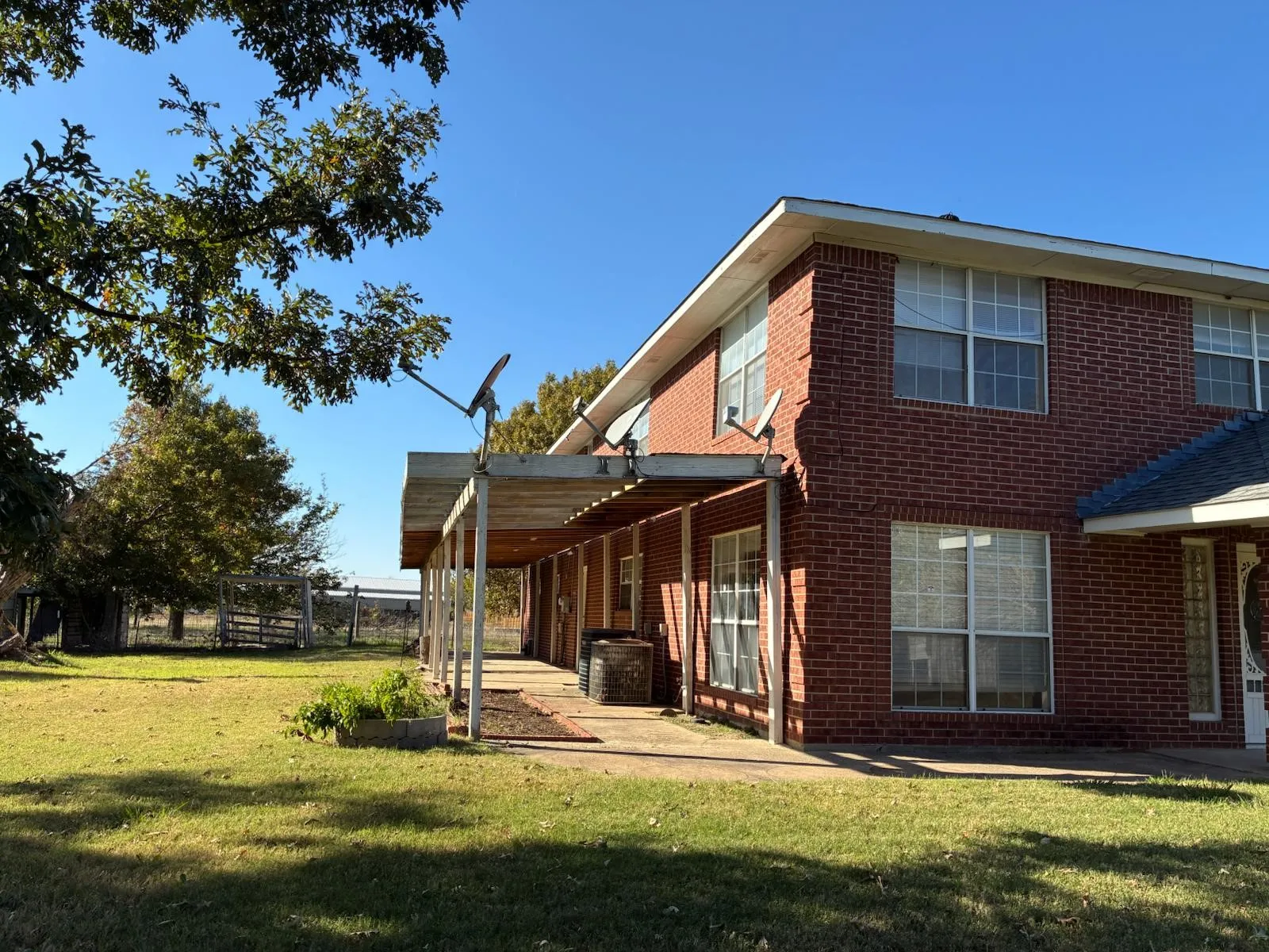 Single Family Residence For Rent in Denton County , 2415 W Eldorado Parkway, Little Elm, Texas 75068, 3 Bedroom, 3 Bathroom, 3 Garage spaces, 3,384 Sqft, built in 1995, mls#21405709, Real Estate Agent in Little Elm, Homes For Rent in Denton county, Homes For Rent in Little Elm, Realtor in Little Elm Texas, Real Estate Brokerage Independent Realty Texas, Luminita Cordes Realtor