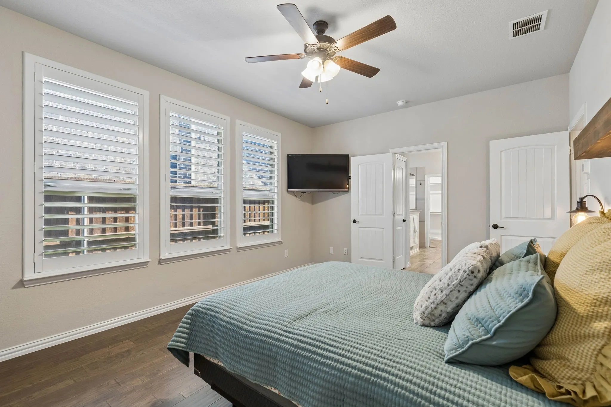 Single Family Residence For Sale in Denton County , 2113 Almassera Drive, Little Elm, Texas 75068, 3 Bedroom, 2 Bathroom, 2 Garage spaces, 1,797 Sqft, built in 2020, mls#21404977, Real Estate Agent in Little Elm, Homes For Sale in Denton county, Homes For Sale in Little Elm, Realtor in Little Elm Texas, Real Estate Brokerage Independent Realty Texas, Luminita Cordes Realtor