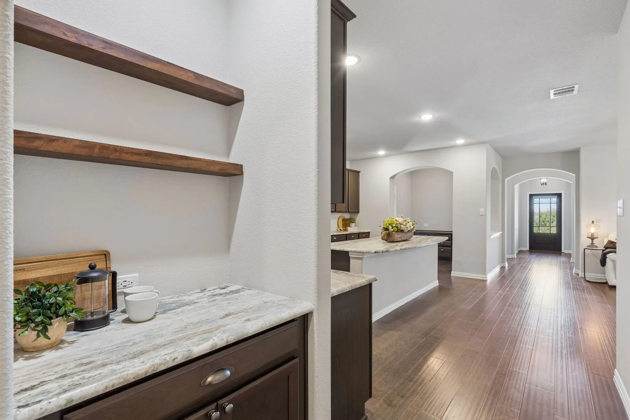 Single Family Residence For Sale in Denton County , 2113 Almassera Drive, Little Elm, Texas 75068, 3 Bedroom, 2 Bathroom, 2 Garage spaces, 1,797 Sqft, built in 2020, mls#21404977, Real Estate Agent in Little Elm, Homes For Sale in Denton county, Homes For Sale in Little Elm, Realtor in Little Elm Texas, Real Estate Brokerage Independent Realty Texas, Luminita Cordes Realtor