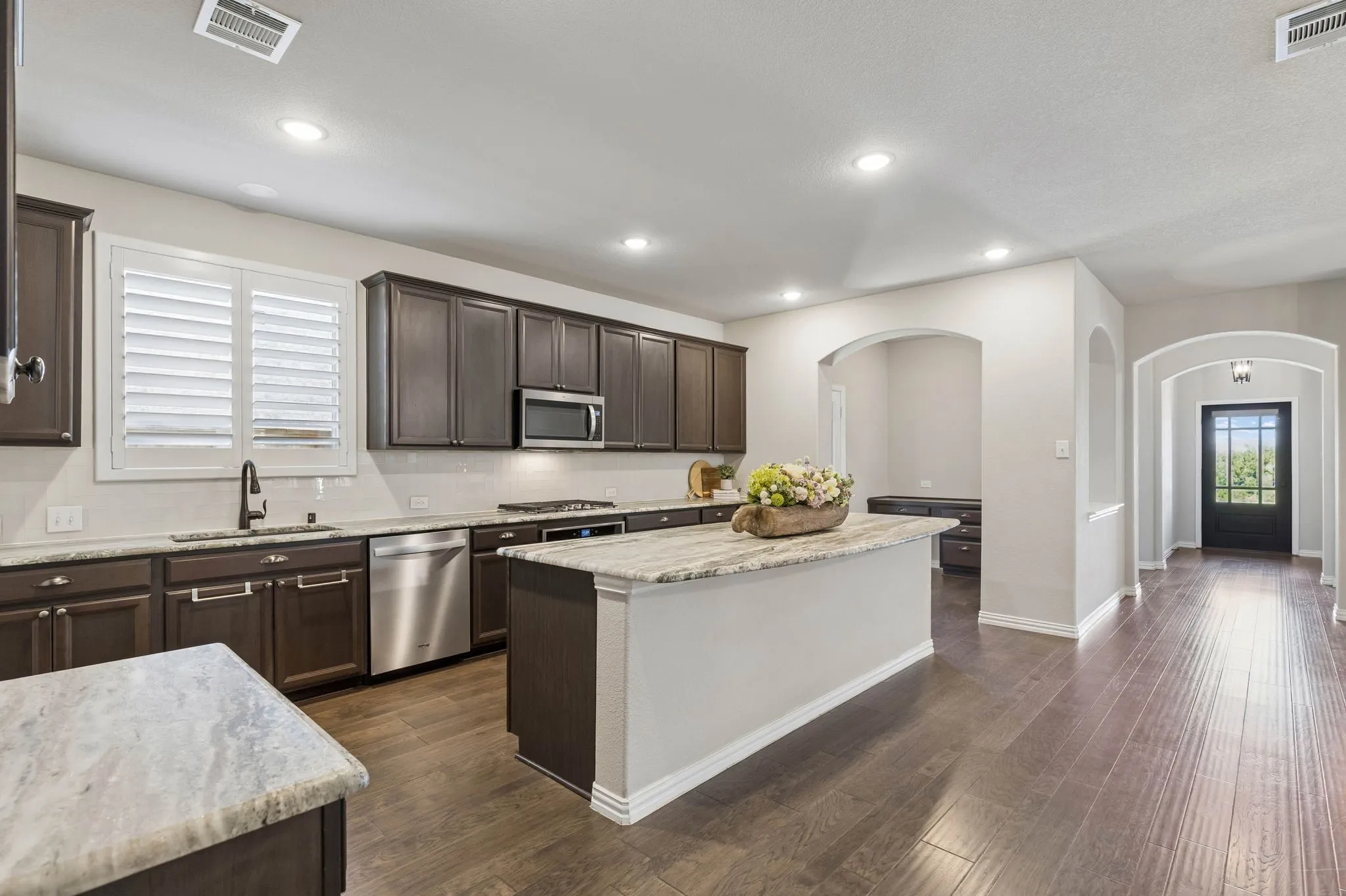 Single Family Residence For Sale in Denton County , 2113 Almassera Drive, Little Elm, Texas 75068, 3 Bedroom, 2 Bathroom, 2 Garage spaces, 1,797 Sqft, built in 2020, mls#21404977, Real Estate Agent in Little Elm, Homes For Sale in Denton county, Homes For Sale in Little Elm, Realtor in Little Elm Texas, Real Estate Brokerage Independent Realty Texas, Luminita Cordes Realtor