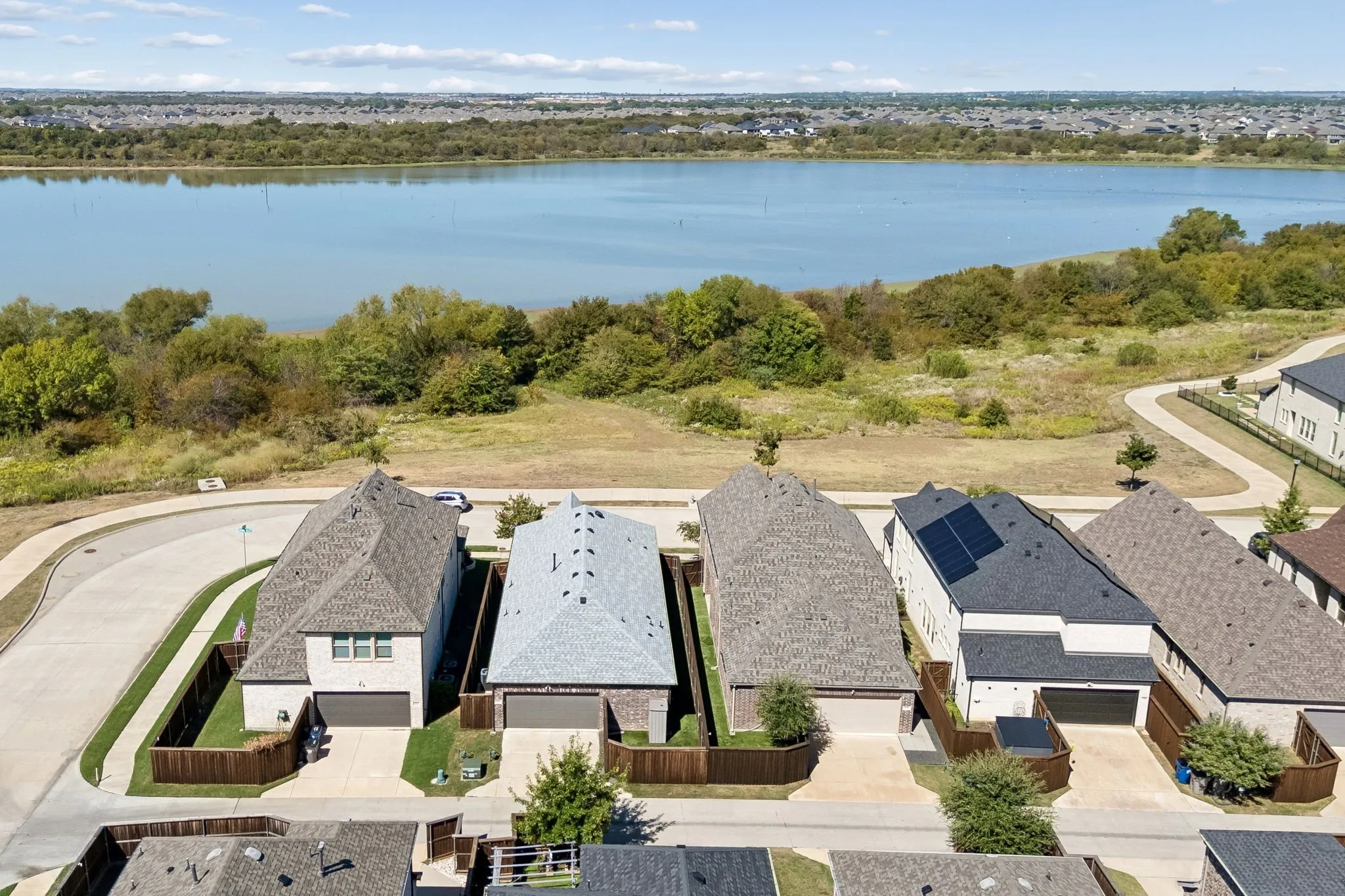 Single Family Residence For Sale in Denton County , 2113 Almassera Drive, Little Elm, Texas 75068, 3 Bedroom, 2 Bathroom, 2 Garage spaces, 1,797 Sqft, built in 2020, mls#21404977, Real Estate Agent in Little Elm, Homes For Sale in Denton county, Homes For Sale in Little Elm, Realtor in Little Elm Texas, Real Estate Brokerage Independent Realty Texas, Luminita Cordes Realtor