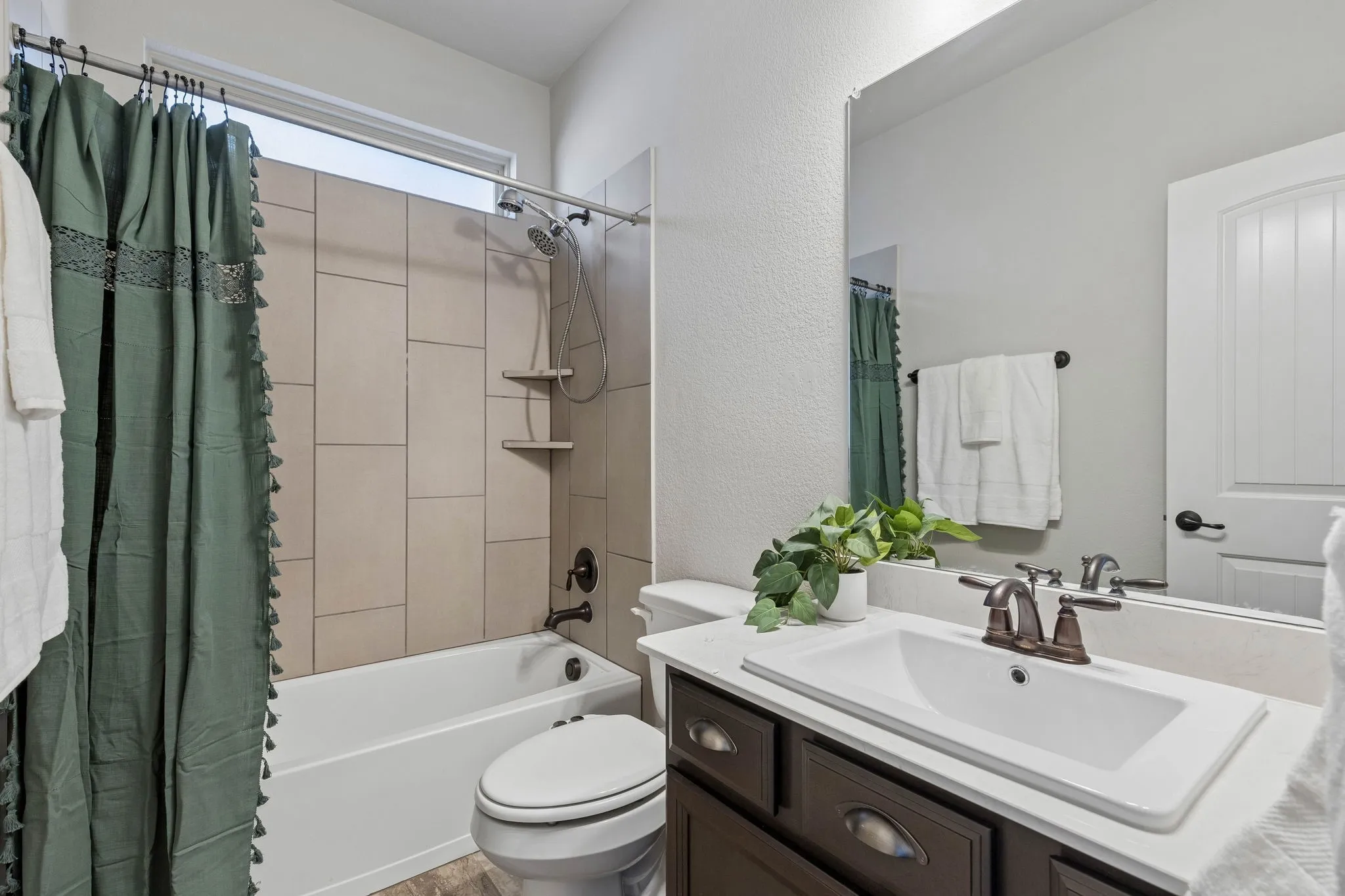 Single Family Residence For Sale in Denton County , 2113 Almassera Drive, Little Elm, Texas 75068, 3 Bedroom, 2 Bathroom, 2 Garage spaces, 1,797 Sqft, built in 2020, mls#21404977, Real Estate Agent in Little Elm, Homes For Sale in Denton county, Homes For Sale in Little Elm, Realtor in Little Elm Texas, Real Estate Brokerage Independent Realty Texas, Luminita Cordes Realtor