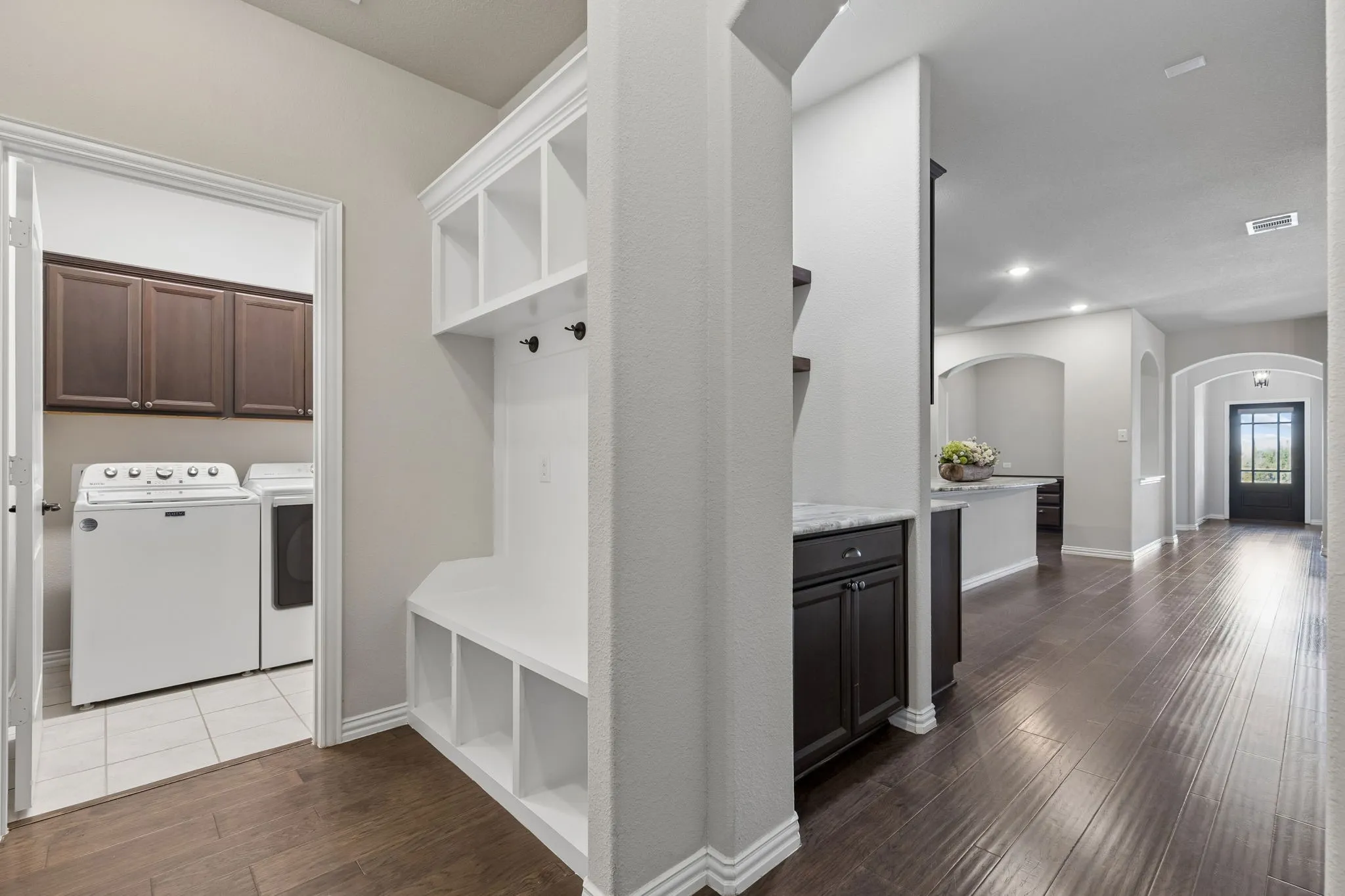 Single Family Residence For Sale in Denton County , 2113 Almassera Drive, Little Elm, Texas 75068, 3 Bedroom, 2 Bathroom, 2 Garage spaces, 1,797 Sqft, built in 2020, mls#21404977, Real Estate Agent in Little Elm, Homes For Sale in Denton county, Homes For Sale in Little Elm, Realtor in Little Elm Texas, Real Estate Brokerage Independent Realty Texas, Luminita Cordes Realtor