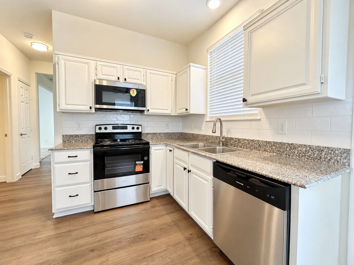 Single Family Residence For Sale in Denton County , 2536 Windchase Drive, Flower Mound, Texas 75028, 3 Bedroom, 3 Bathroom, 2 Garage spaces, 1,983 Sqft, built in 1992, mls#21406608, Real Estate Agent in Flower Mound, Homes For Sale in Denton county, Homes For Sale in Flower Mound, Realtor in Flower Mound Texas, Real Estate Brokerage Independent Realty Texas, Luminita Cordes Realtor