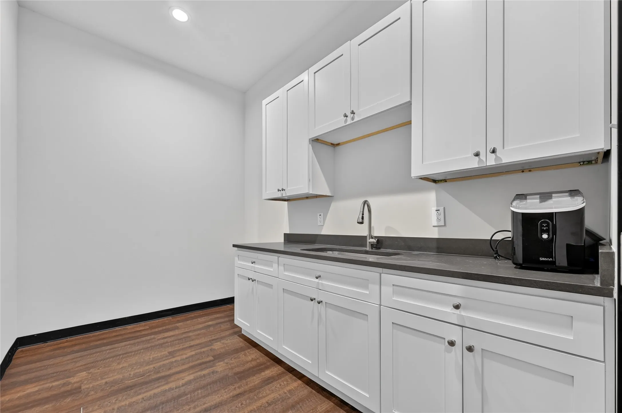 Office For Sale in Collin County , 3600 Eldorado Parkway 3, Mc Kinney, Texas 75070, 0, 0, Garage spaces, 0 Sqft, built in 2015, mls#21398891, Real Estate Agent in Mc Kinney, Homes For Sale in Collin county, Homes For Sale in Mc Kinney, Realtor in Mc Kinney Texas, Real Estate Brokerage Independent Realty Texas, Luminita Cordes Realtor
