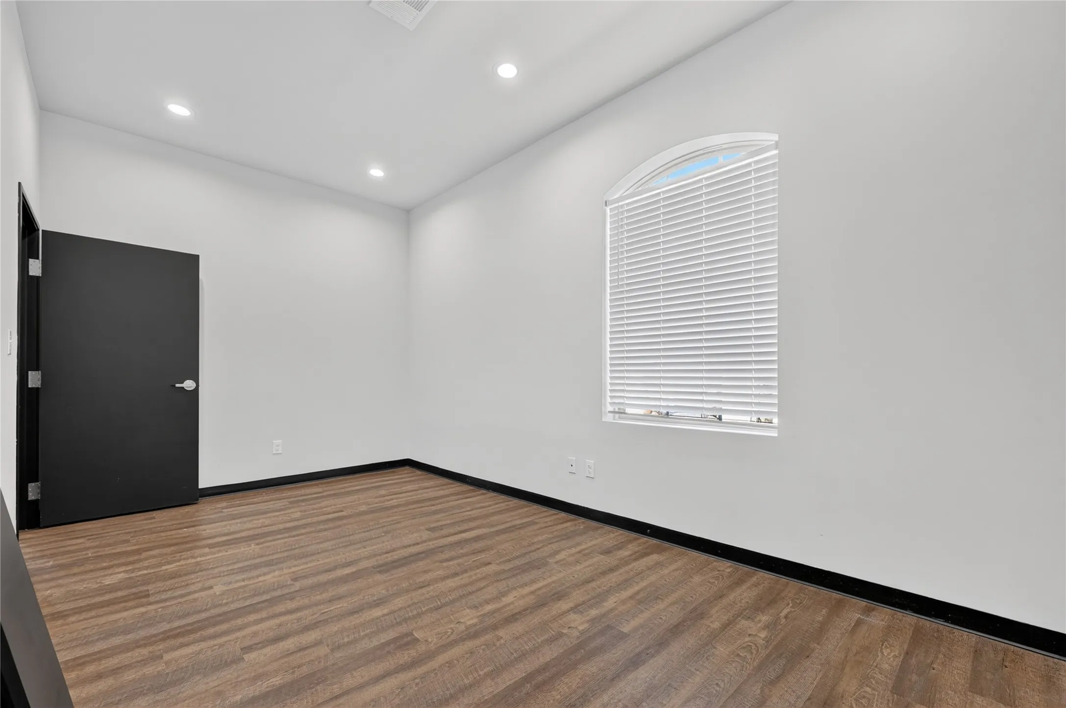 Office For Sale in Collin County , 3600 Eldorado Parkway 3, Mc Kinney, Texas 75070, 0, 0, Garage spaces, 0 Sqft, built in 2015, mls#21398891, Real Estate Agent in Mc Kinney, Homes For Sale in Collin county, Homes For Sale in Mc Kinney, Realtor in Mc Kinney Texas, Real Estate Brokerage Independent Realty Texas, Luminita Cordes Realtor