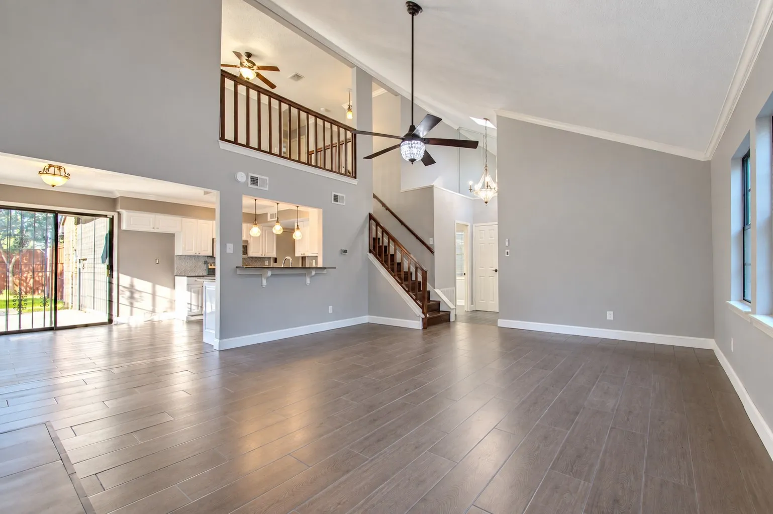 Single Family Residence For Sale in Dallas County , 1527 Hancock Drive, Mesquite, Texas 75149, 2 Bedroom, 3 Bathroom, 2 Garage spaces, 1,468 Sqft, built in 1984, mls#21403213, Real Estate Agent in Mesquite, Homes For Sale in Dallas county, Homes For Sale in Mesquite, Realtor in Mesquite Texas, Real Estate Brokerage Independent Realty Texas, Luminita Cordes Realtor