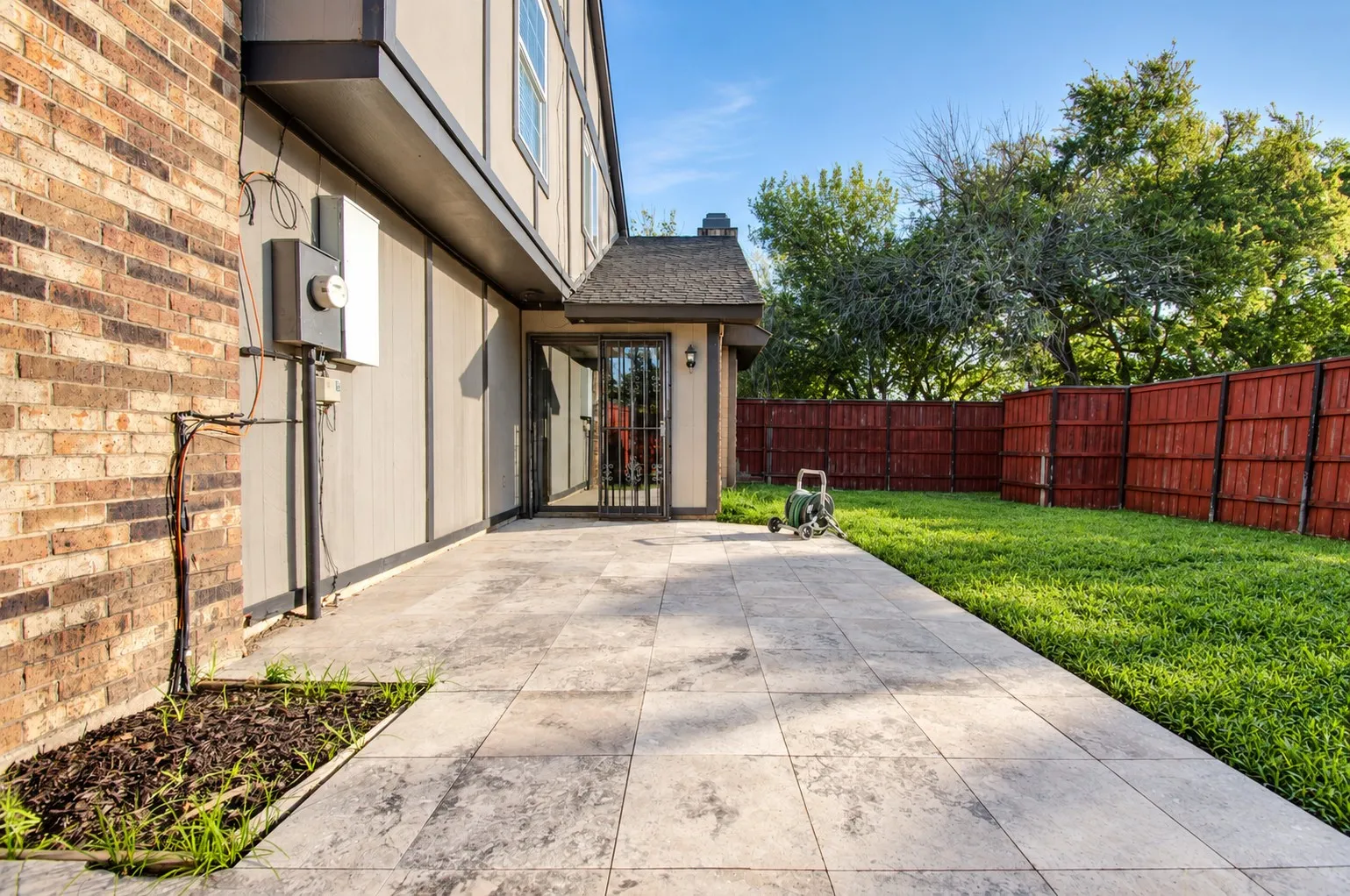 Single Family Residence For Sale in Dallas County , 1527 Hancock Drive, Mesquite, Texas 75149, 2 Bedroom, 3 Bathroom, 2 Garage spaces, 1,468 Sqft, built in 1984, mls#21403213, Real Estate Agent in Mesquite, Homes For Sale in Dallas county, Homes For Sale in Mesquite, Realtor in Mesquite Texas, Real Estate Brokerage Independent Realty Texas, Luminita Cordes Realtor