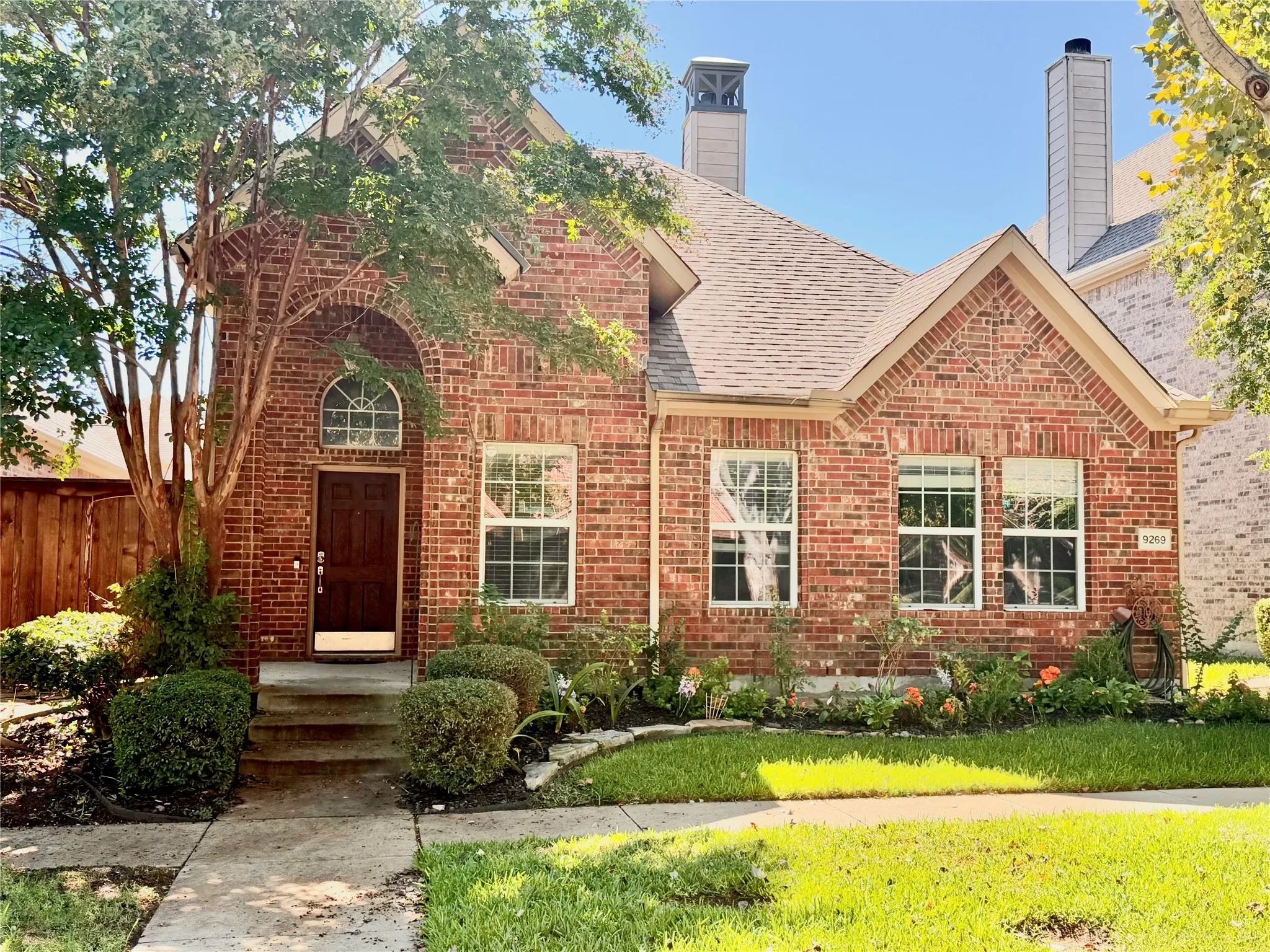 Single Family Residence For Rent in Collin County , 9269 Penton Place, Frisco, Texas 75035, 3 Bedroom, 2 Bathroom, 2 Garage spaces, 1,785 Sqft, built in 2005, mls#21407217, Real Estate Agent in Frisco, Homes For Rent in Collin county, Homes For Rent in Frisco, Realtor in Frisco Texas, Real Estate Brokerage Independent Realty Texas, Luminita Cordes Realtor