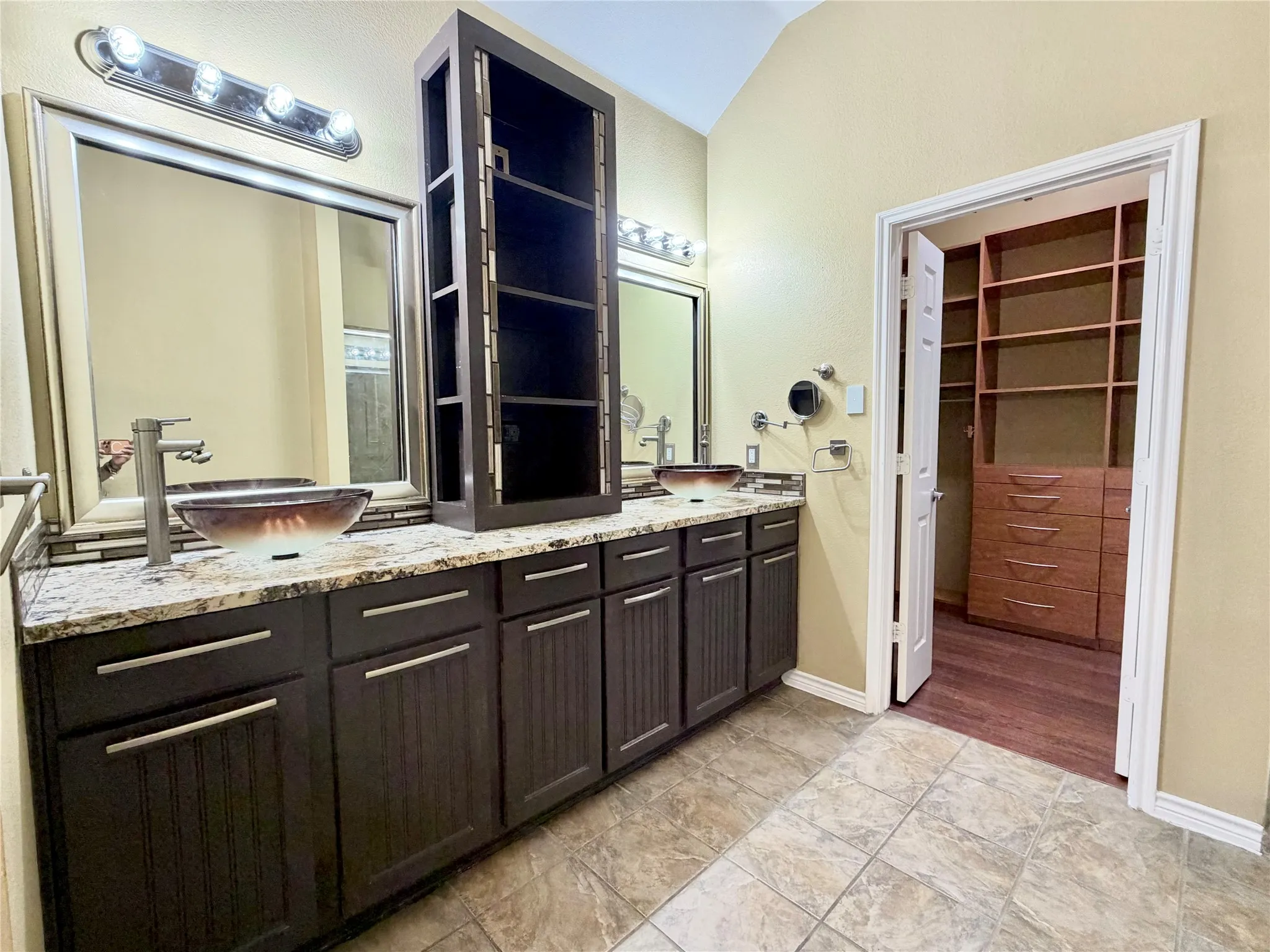 Single Family Residence For Rent in Collin County , 9269 Penton Place, Frisco, Texas 75035, 3 Bedroom, 2 Bathroom, 2 Garage spaces, 1,785 Sqft, built in 2005, mls#21407217, Real Estate Agent in Frisco, Homes For Rent in Collin county, Homes For Rent in Frisco, Realtor in Frisco Texas, Real Estate Brokerage Independent Realty Texas, Luminita Cordes Realtor