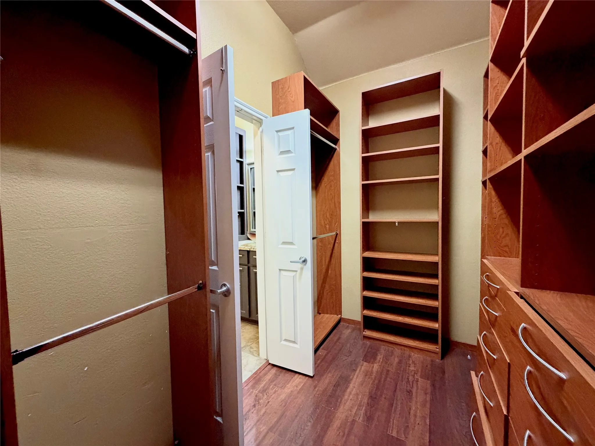 Single Family Residence For Rent in Collin County , 9269 Penton Place, Frisco, Texas 75035, 3 Bedroom, 2 Bathroom, 2 Garage spaces, 1,785 Sqft, built in 2005, mls#21407217, Real Estate Agent in Frisco, Homes For Rent in Collin county, Homes For Rent in Frisco, Realtor in Frisco Texas, Real Estate Brokerage Independent Realty Texas, Luminita Cordes Realtor