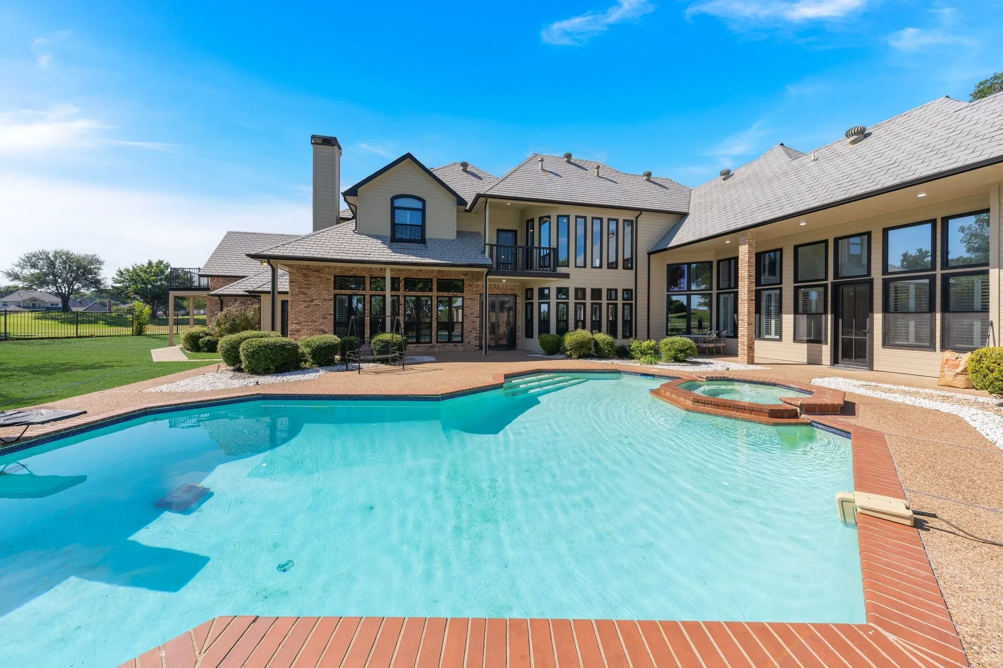 Single Family Residence For Sale in Denton County , 6633 Muirfield Circle, Plano, Texas 75093, 5 Bedroom, 5 Bathroom, 3 Garage spaces, 5,214 Sqft, built in 1989, mls#21407090, Real Estate Agent in Plano, Homes For Sale in Denton county, Homes For Sale in Plano, Realtor in Plano Texas, Real Estate Brokerage Independent Realty Texas, Luminita Cordes Realtor