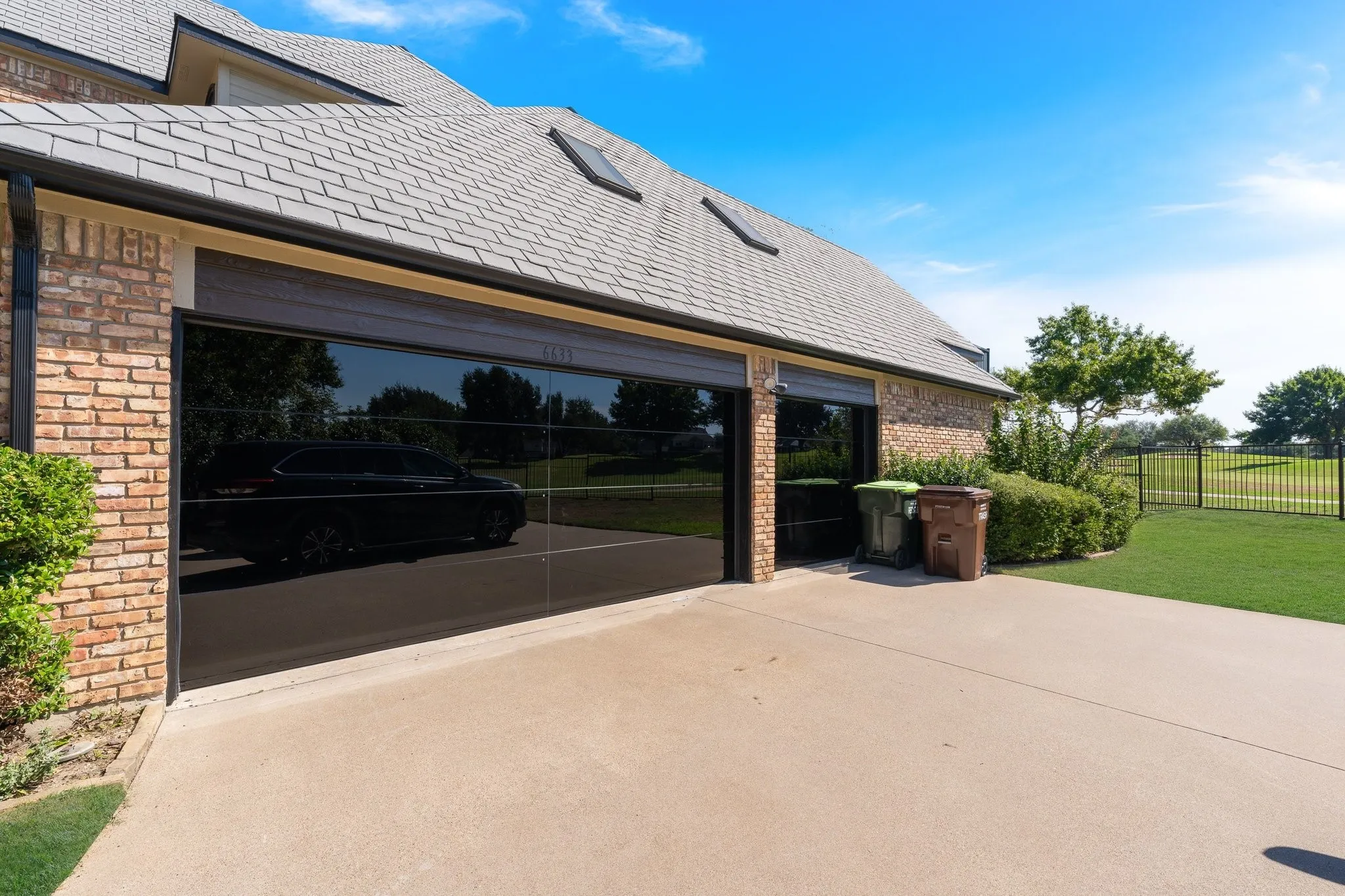 Single Family Residence For Sale in Denton County , 6633 Muirfield Circle, Plano, Texas 75093, 5 Bedroom, 5 Bathroom, 3 Garage spaces, 5,214 Sqft, built in 1989, mls#21407090, Real Estate Agent in Plano, Homes For Sale in Denton county, Homes For Sale in Plano, Realtor in Plano Texas, Real Estate Brokerage Independent Realty Texas, Luminita Cordes Realtor