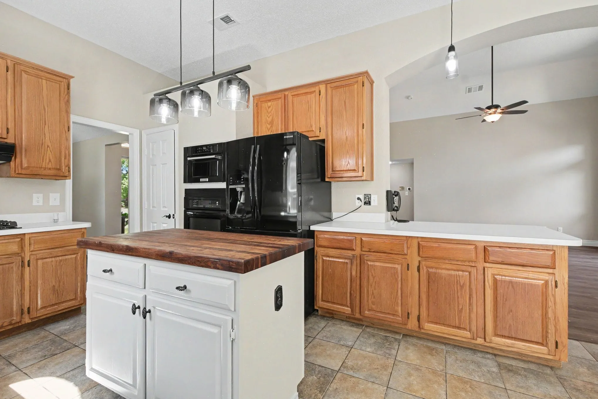 Single Family Residence For Rent in Collin County , 607 Grimsworth Court, Allen, Texas 75002, 4 Bedroom, 2 Bathroom, 2 Garage spaces, 2,070 Sqft, built in 1994, mls#21407298, Real Estate Agent in Allen, Homes For Rent in Collin county, Homes For Rent in Allen, Realtor in Allen Texas, Real Estate Brokerage Independent Realty Texas, Luminita Cordes Realtor