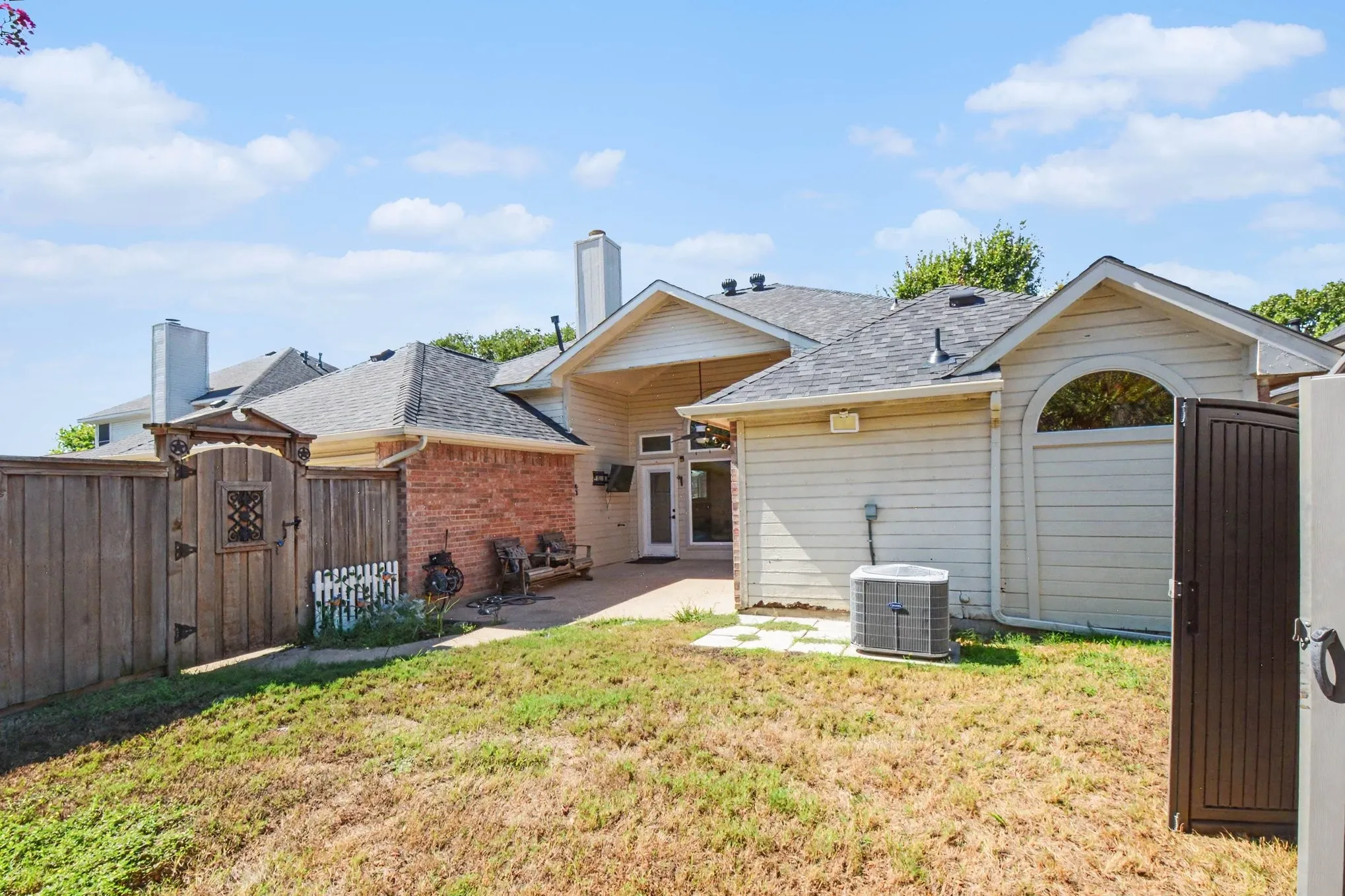 Single Family Residence For Rent in Collin County , 607 Grimsworth Court, Allen, Texas 75002, 4 Bedroom, 2 Bathroom, 2 Garage spaces, 2,070 Sqft, built in 1994, mls#21407298, Real Estate Agent in Allen, Homes For Rent in Collin county, Homes For Rent in Allen, Realtor in Allen Texas, Real Estate Brokerage Independent Realty Texas, Luminita Cordes Realtor