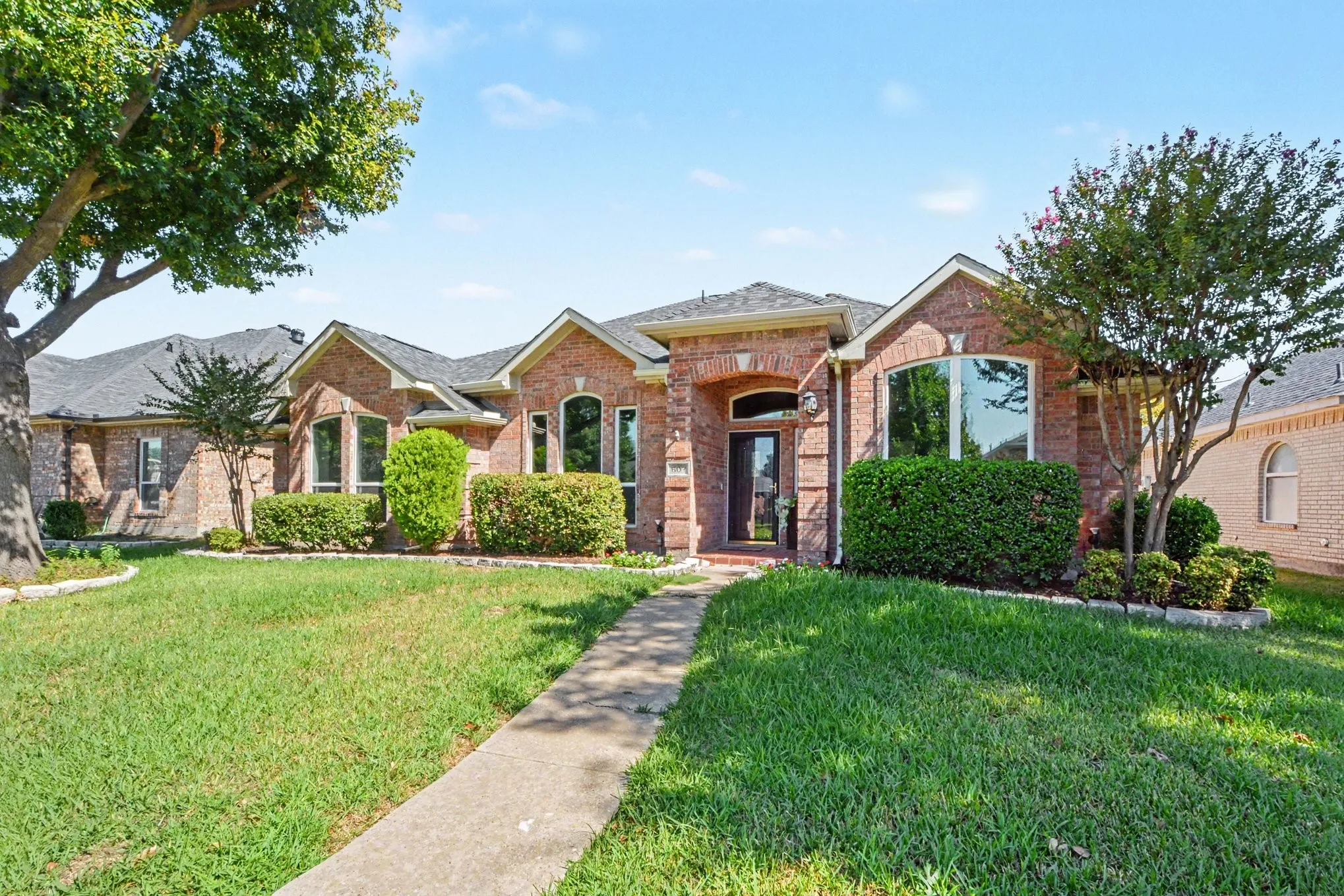 Single Family Residence For Rent in Collin County , 607 Grimsworth Court, Allen, Texas 75002, 4 Bedroom, 2 Bathroom, 2 Garage spaces, 2,070 Sqft, built in 1994, mls#21407298, Real Estate Agent in Allen, Homes For Rent in Collin county, Homes For Rent in Allen, Realtor in Allen Texas, Real Estate Brokerage Independent Realty Texas, Luminita Cordes Realtor