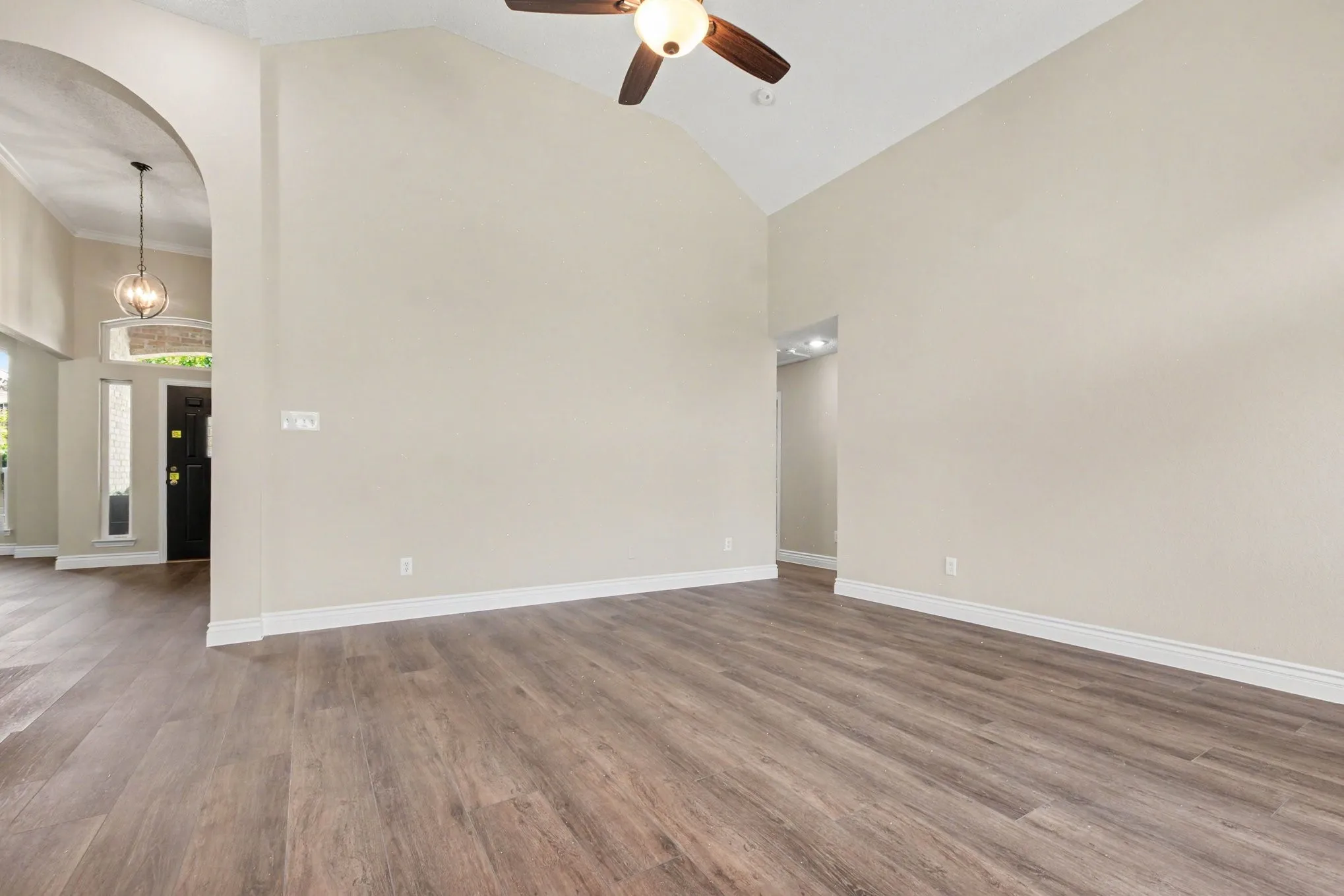 Single Family Residence For Rent in Collin County , 607 Grimsworth Court, Allen, Texas 75002, 4 Bedroom, 2 Bathroom, 2 Garage spaces, 2,070 Sqft, built in 1994, mls#21407298, Real Estate Agent in Allen, Homes For Rent in Collin county, Homes For Rent in Allen, Realtor in Allen Texas, Real Estate Brokerage Independent Realty Texas, Luminita Cordes Realtor