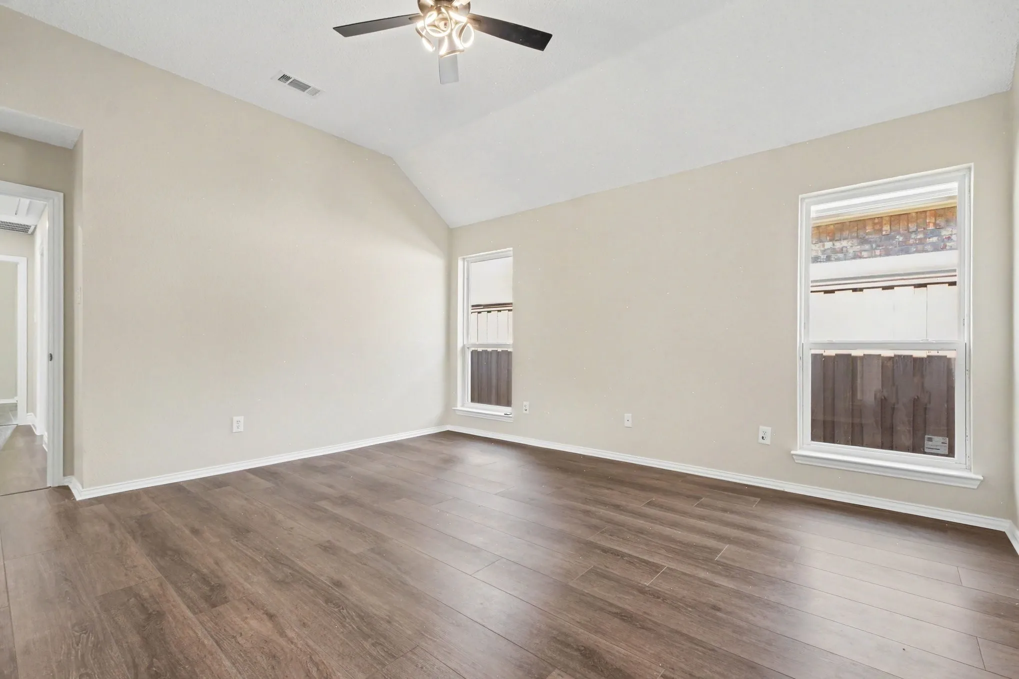 Single Family Residence For Rent in Collin County , 607 Grimsworth Court, Allen, Texas 75002, 4 Bedroom, 2 Bathroom, 2 Garage spaces, 2,070 Sqft, built in 1994, mls#21407298, Real Estate Agent in Allen, Homes For Rent in Collin county, Homes For Rent in Allen, Realtor in Allen Texas, Real Estate Brokerage Independent Realty Texas, Luminita Cordes Realtor