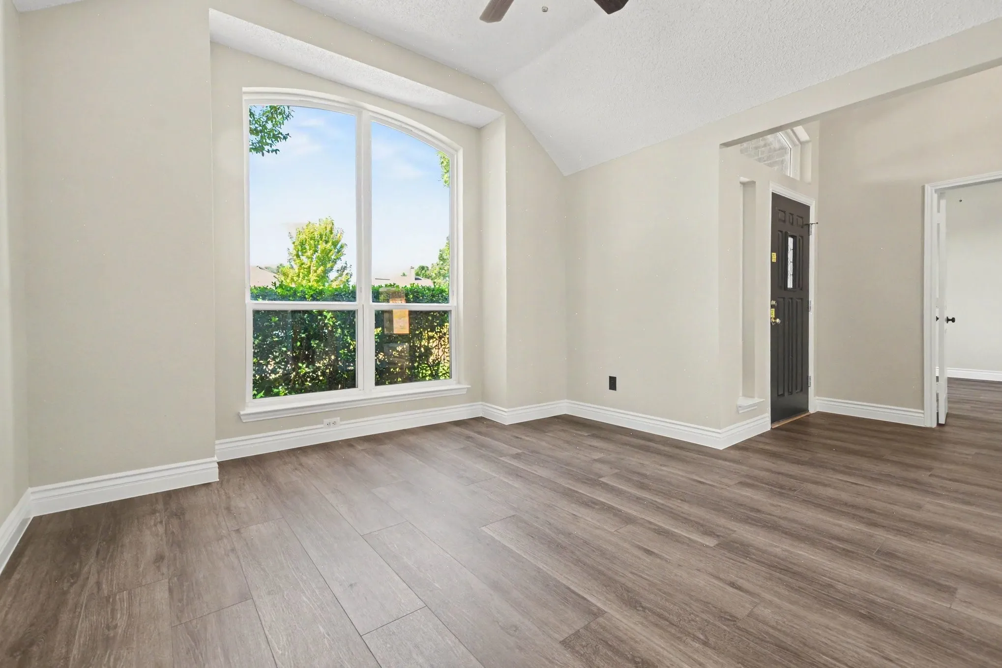 Single Family Residence For Rent in Collin County , 607 Grimsworth Court, Allen, Texas 75002, 4 Bedroom, 2 Bathroom, 2 Garage spaces, 2,070 Sqft, built in 1994, mls#21407298, Real Estate Agent in Allen, Homes For Rent in Collin county, Homes For Rent in Allen, Realtor in Allen Texas, Real Estate Brokerage Independent Realty Texas, Luminita Cordes Realtor