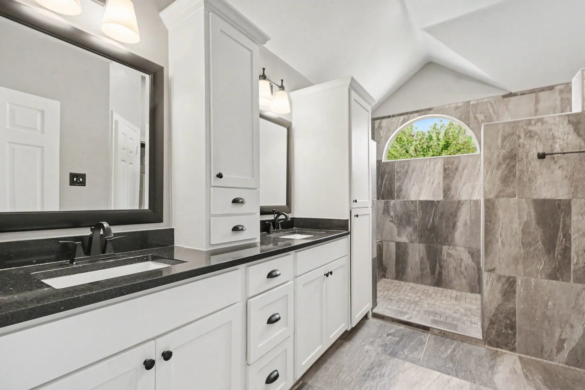 Single Family Residence For Rent in Collin County , 607 Grimsworth Court, Allen, Texas 75002, 4 Bedroom, 2 Bathroom, 2 Garage spaces, 2,070 Sqft, built in 1994, mls#21407298, Real Estate Agent in Allen, Homes For Rent in Collin county, Homes For Rent in Allen, Realtor in Allen Texas, Real Estate Brokerage Independent Realty Texas, Luminita Cordes Realtor