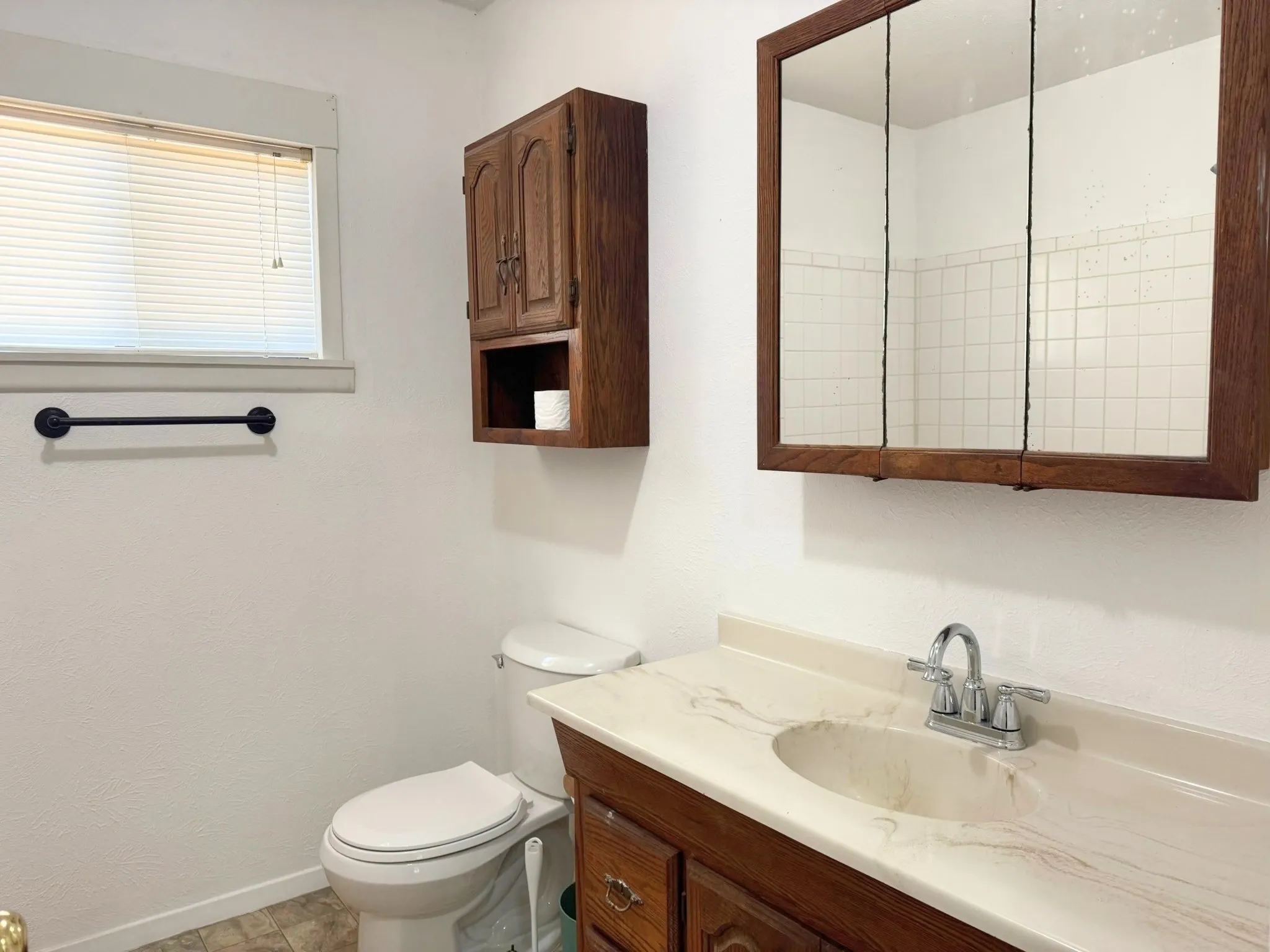 Single Family Residence For Sale in Hood County , 204 E 6th Street, Tolar, Texas 76476, 3 Bedroom, 1 Bathroom, 1 Garage spaces, 960 Sqft, built in 1977, mls#21406698, Real Estate Agent in Tolar, Homes For Sale in Hood county, Homes For Sale in Tolar, Realtor in Tolar Texas, Real Estate Brokerage Independent Realty Texas, Luminita Cordes Realtor