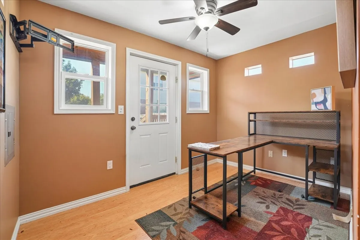 Single Family Residence For Sale in Dallas County , 1004 Cedarbrook Circle, Grand Prairie, Texas 75052, 4 Bedroom, 2 Bathroom, 2 Garage spaces, 1,960 Sqft, built in 2002, mls#21405746, Real Estate Agent in Grand Prairie, Homes For Sale in Dallas county, Homes For Sale in Grand Prairie, Realtor in Grand Prairie Texas, Real Estate Brokerage Independent Realty Texas, Luminita Cordes Realtor