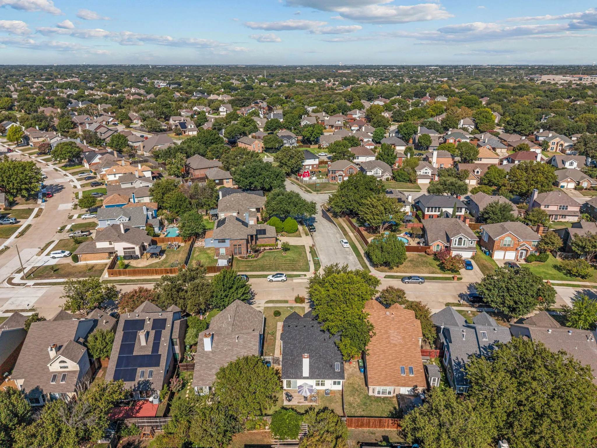 Single Family Residence For Sale in Denton County , 2054 Wanderlust Drive, Lewisville, Texas 75067, 3 Bedroom, 2 Bathroom, 2 Garage spaces, 1,370 Sqft, built in 1986, mls#21383462, Real Estate Agent in Lewisville, Homes For Sale in Denton county, Homes For Sale in Lewisville, Realtor in Lewisville Texas, Real Estate Brokerage Independent Realty Texas, Luminita Cordes Realtor