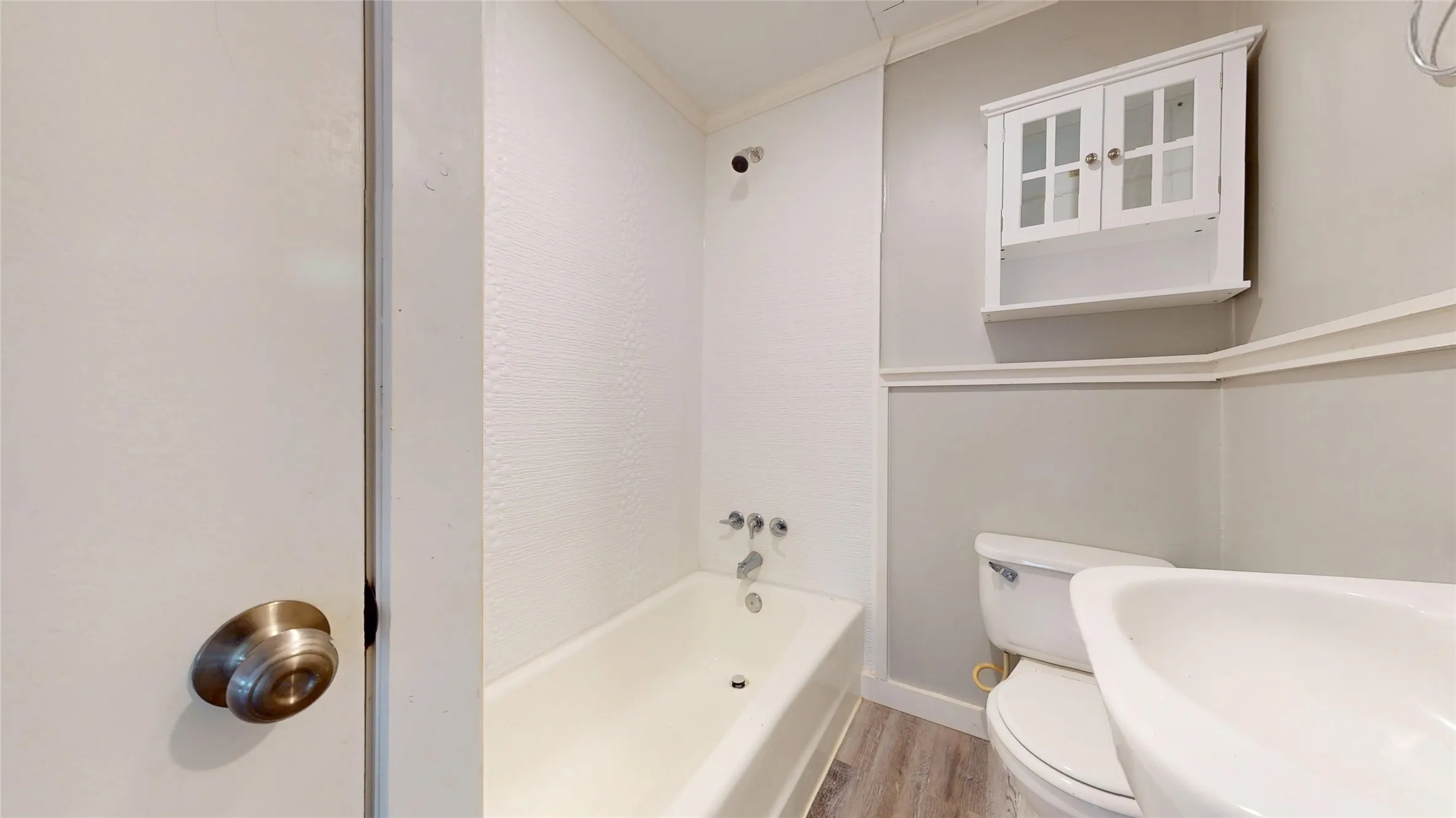 Single Family Residence For Sale in Grayson County , 300 W Moore Street, Sherman, Texas 75090, 3 Bedroom, 2 Bathroom, Garage spaces, 1,388 Sqft, built in 1900, mls#21407210, Real Estate Agent in Sherman, Homes For Sale in Grayson county, Homes For Sale in Sherman, Realtor in Sherman Texas, Real Estate Brokerage Independent Realty Texas, Luminita Cordes Realtor