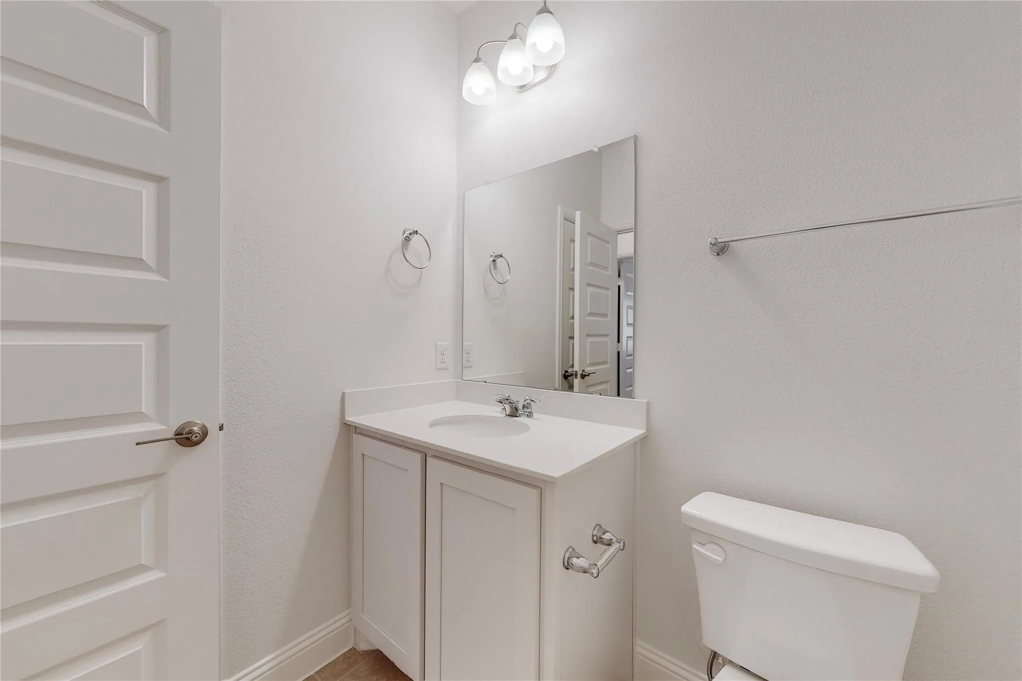 Single Family Residence For Sale in Collin County , 272 Tallgrass Drive, Lavon, Texas 75166, 5 Bedroom, 3 Bathroom, 2 Garage spaces, 2,353 Sqft, built in 2022, mls#21395561, Real Estate Agent in Lavon, Homes For Sale in Collin county, Homes For Sale in Lavon, Realtor in Lavon Texas, Real Estate Brokerage Independent Realty Texas, Luminita Cordes Realtor