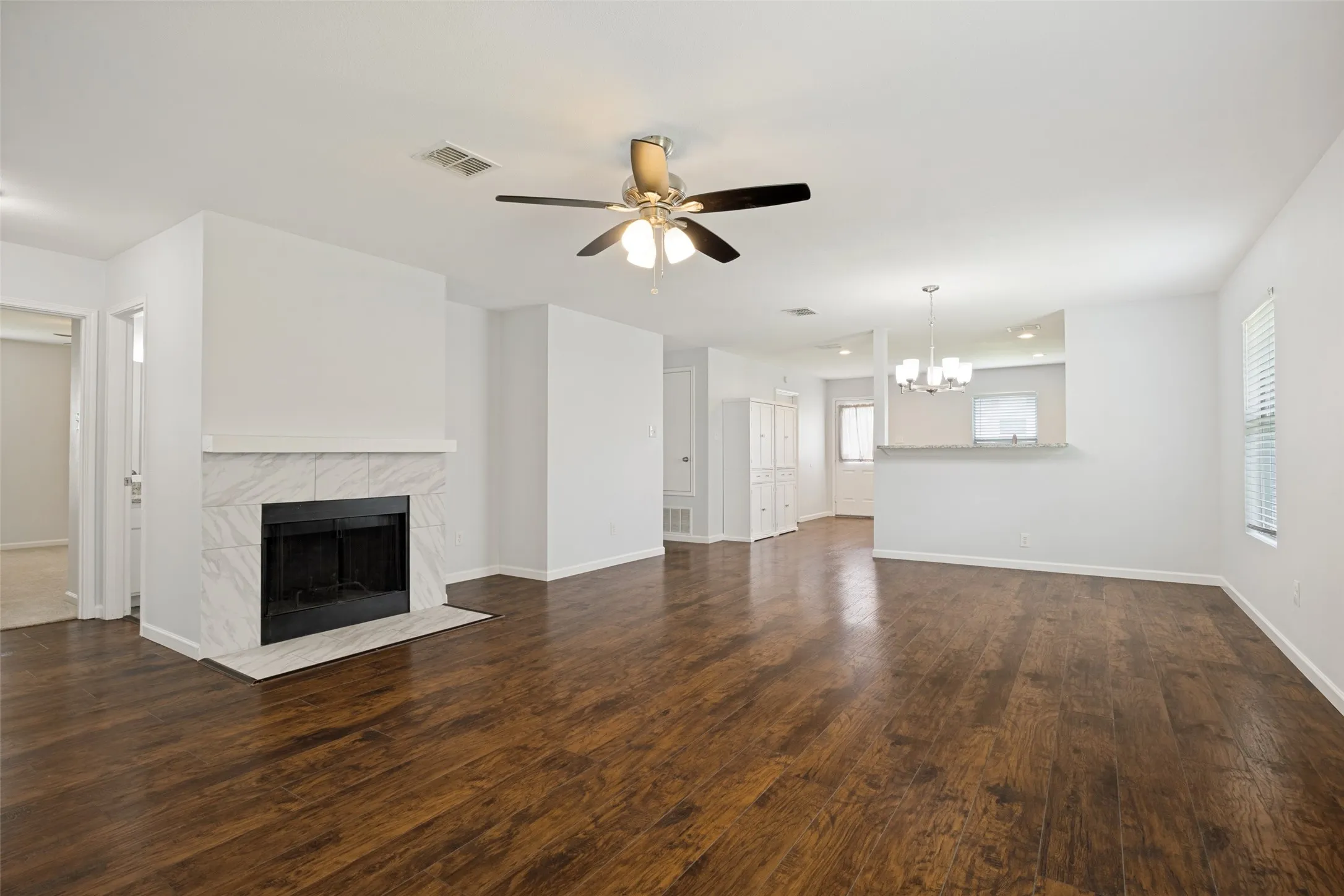 Single Family Residence For Rent in Collin County , 708 Claiborn Lane, Wylie, Texas 75098, 3 Bedroom, 2 Bathroom, 2 Garage spaces, 1,687 Sqft, built in 2002, mls#21407187, Real Estate Agent in Wylie, Homes For Rent in Collin county, Homes For Rent in Wylie, Realtor in Wylie Texas, Real Estate Brokerage Independent Realty Texas, Luminita Cordes Realtor