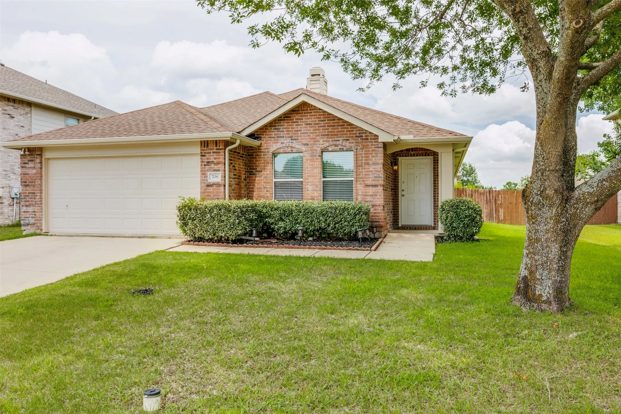 Single Family Residence For Rent