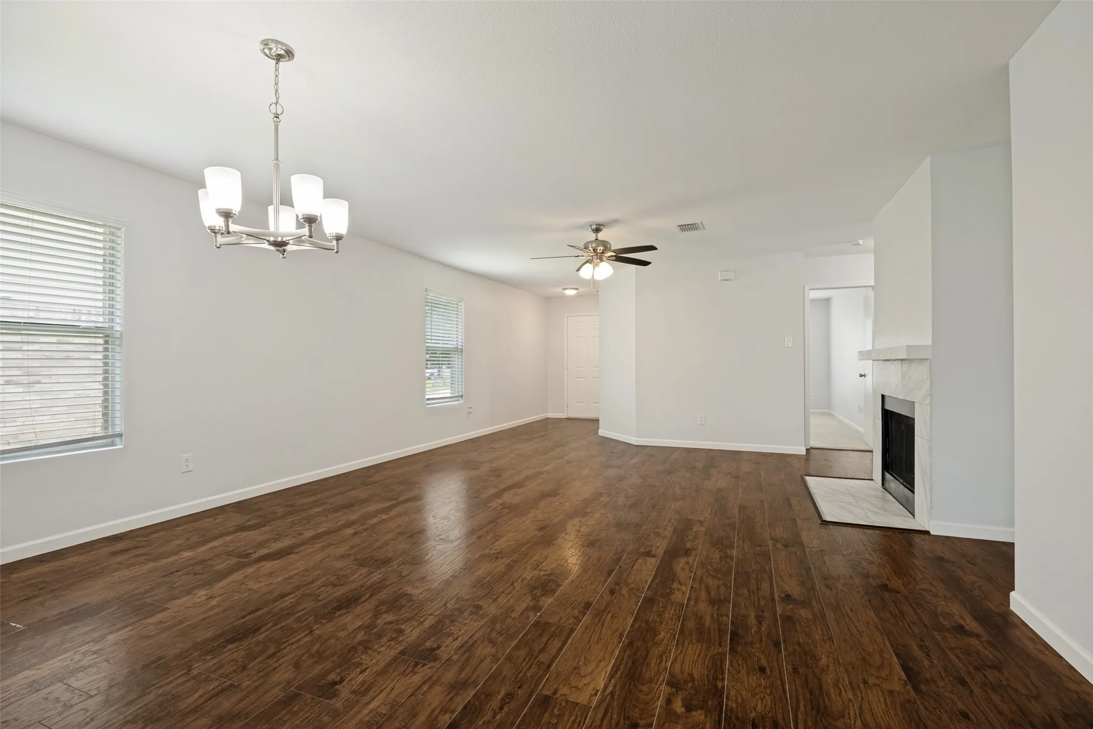 Single Family Residence For Rent in Collin County , 708 Claiborn Lane, Wylie, Texas 75098, 3 Bedroom, 2 Bathroom, 2 Garage spaces, 1,687 Sqft, built in 2002, mls#21407187, Real Estate Agent in Wylie, Homes For Rent in Collin county, Homes For Rent in Wylie, Realtor in Wylie Texas, Real Estate Brokerage Independent Realty Texas, Luminita Cordes Realtor