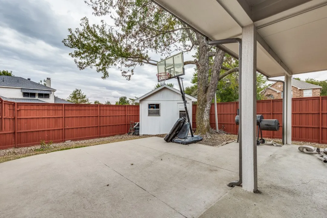 Single Family Residence For Sale in Dallas County , 702 Garnet Drive, Mesquite, Texas 75149, 5 Bedroom, 3 Bathroom, 2 Garage spaces, 2,990 Sqft, built in 2000, mls#21398251, Real Estate Agent in Mesquite, Homes For Sale in Dallas county, Homes For Sale in Mesquite, Realtor in Mesquite Texas, Real Estate Brokerage Independent Realty Texas, Luminita Cordes Realtor